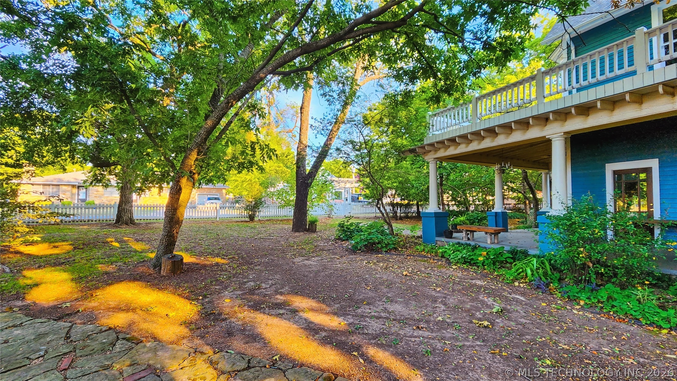 224 W Chickasaw Street Property Photo 4