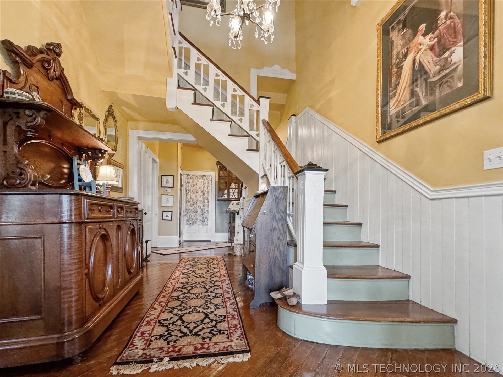 224 W Chickasaw Street Property Photo 8