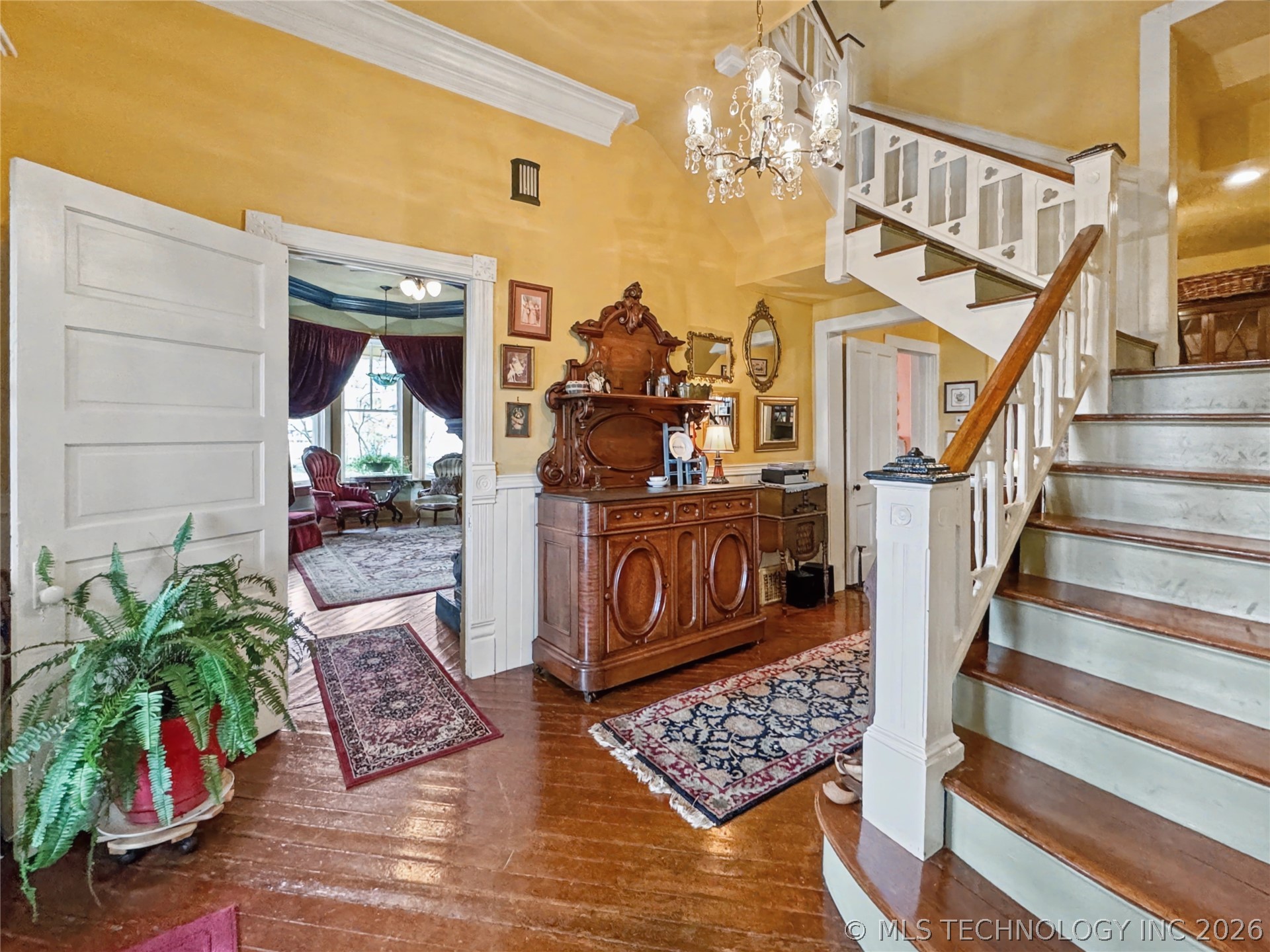 224 W Chickasaw Street Property Photo 10