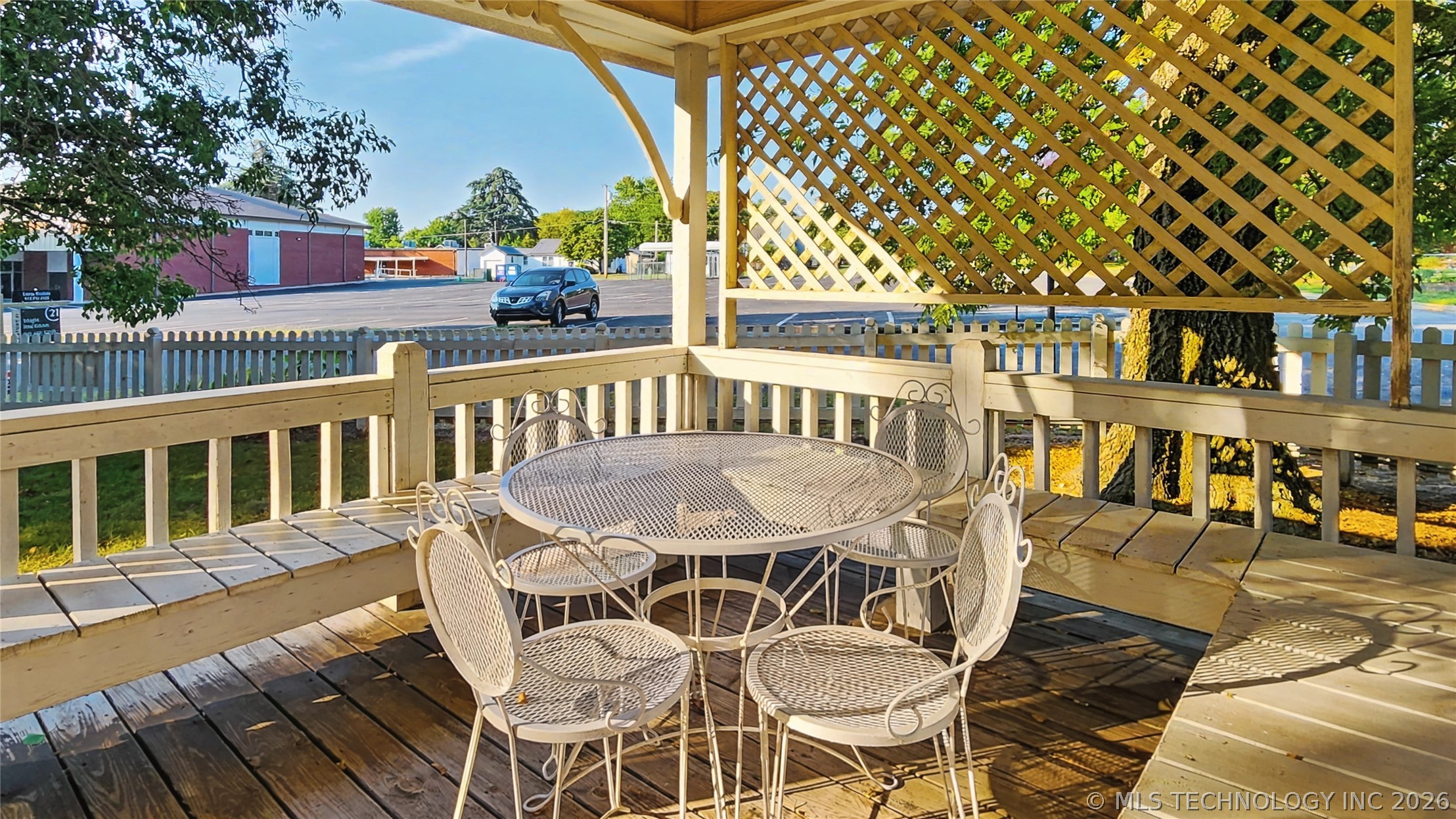 224 W Chickasaw Street Property Photo 85