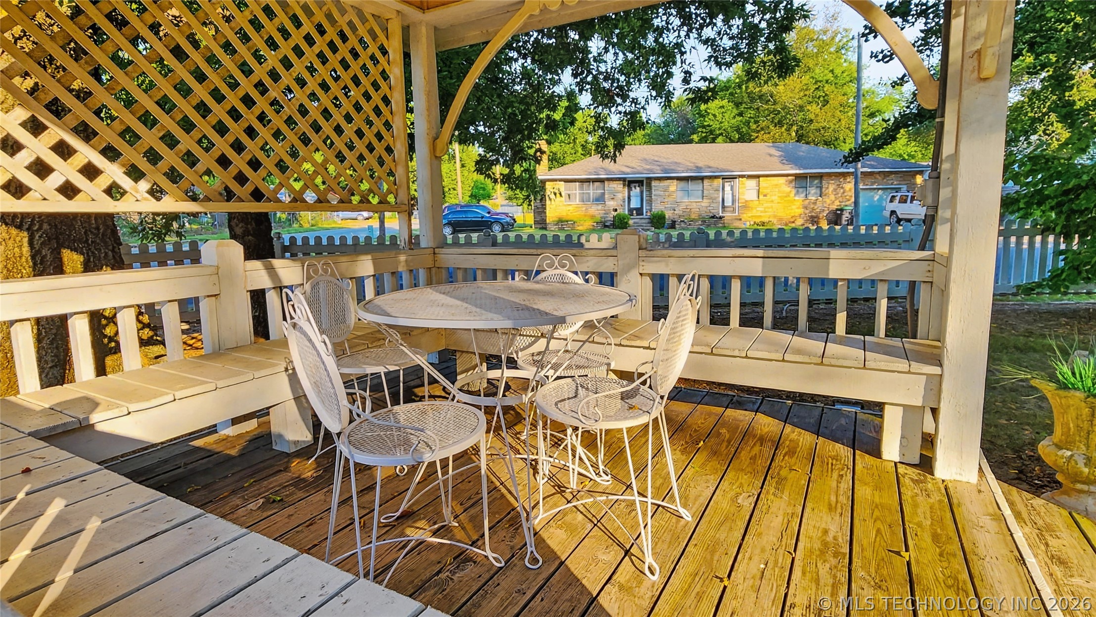 224 W Chickasaw Street Property Photo 86