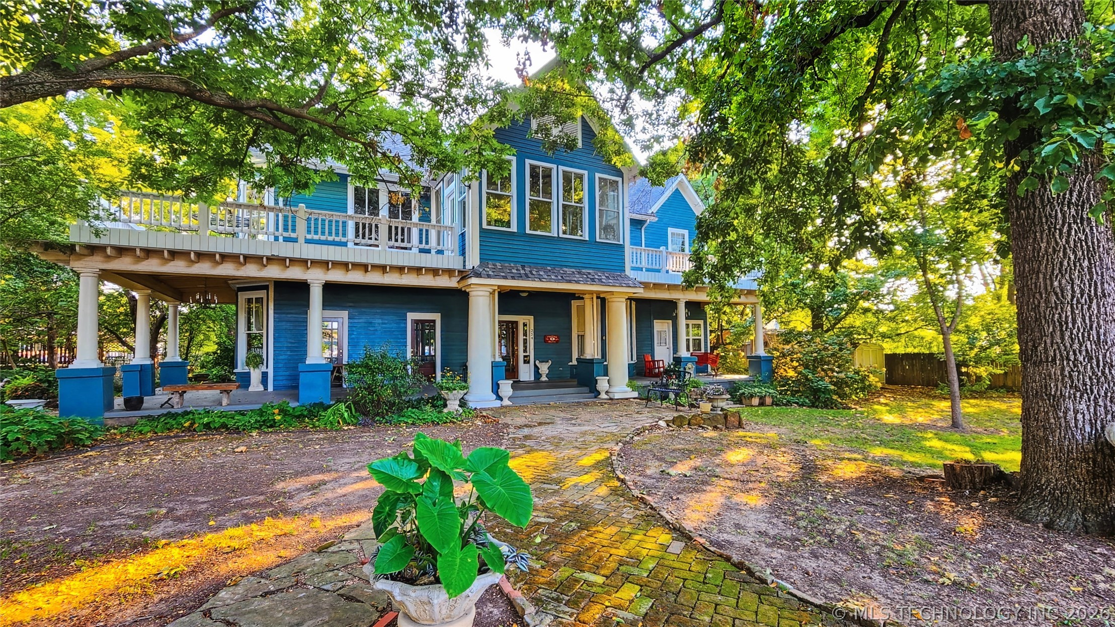 224 W Chickasaw Street Property Photo 88