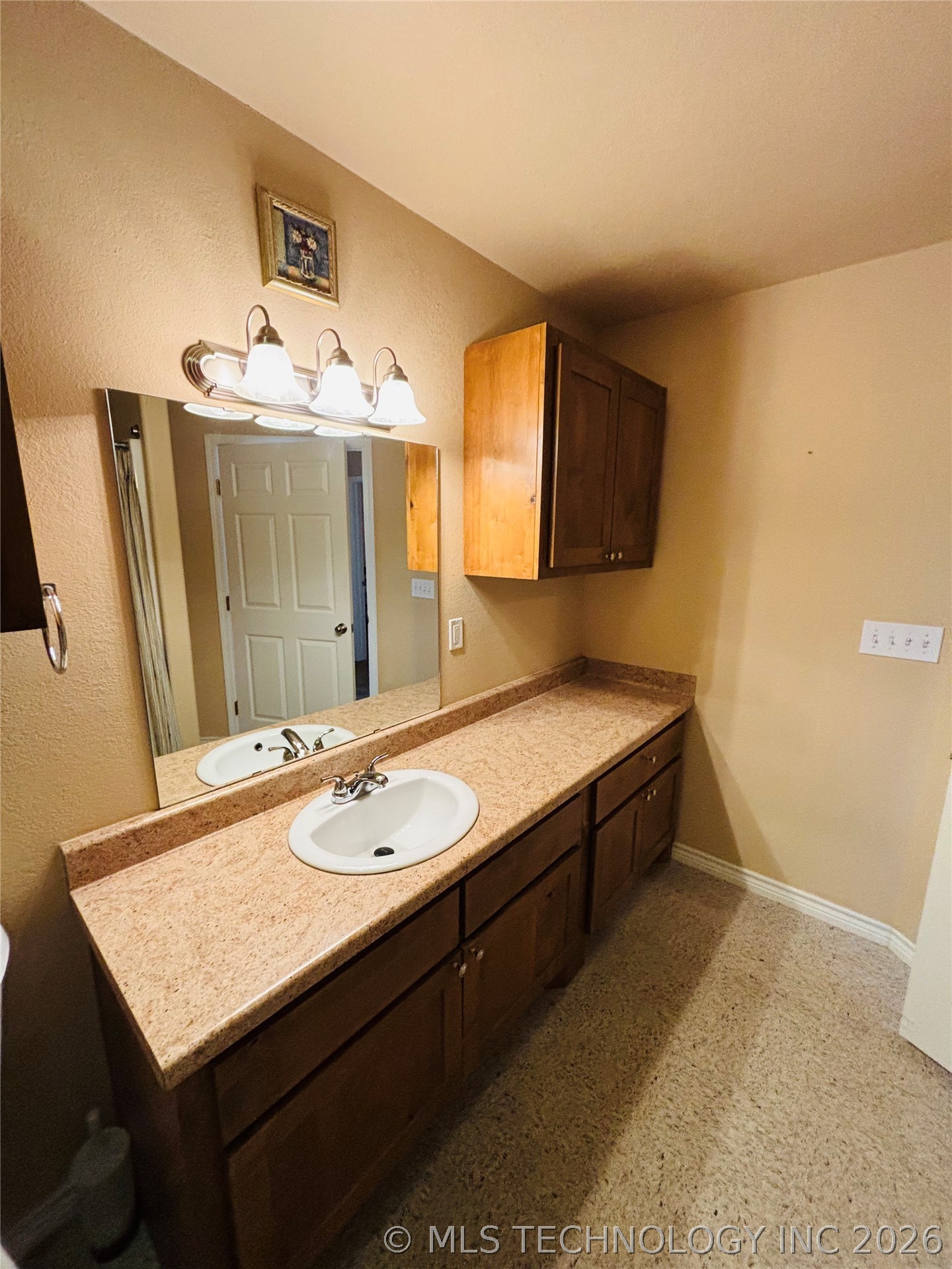 507 Independence Property Photo 5