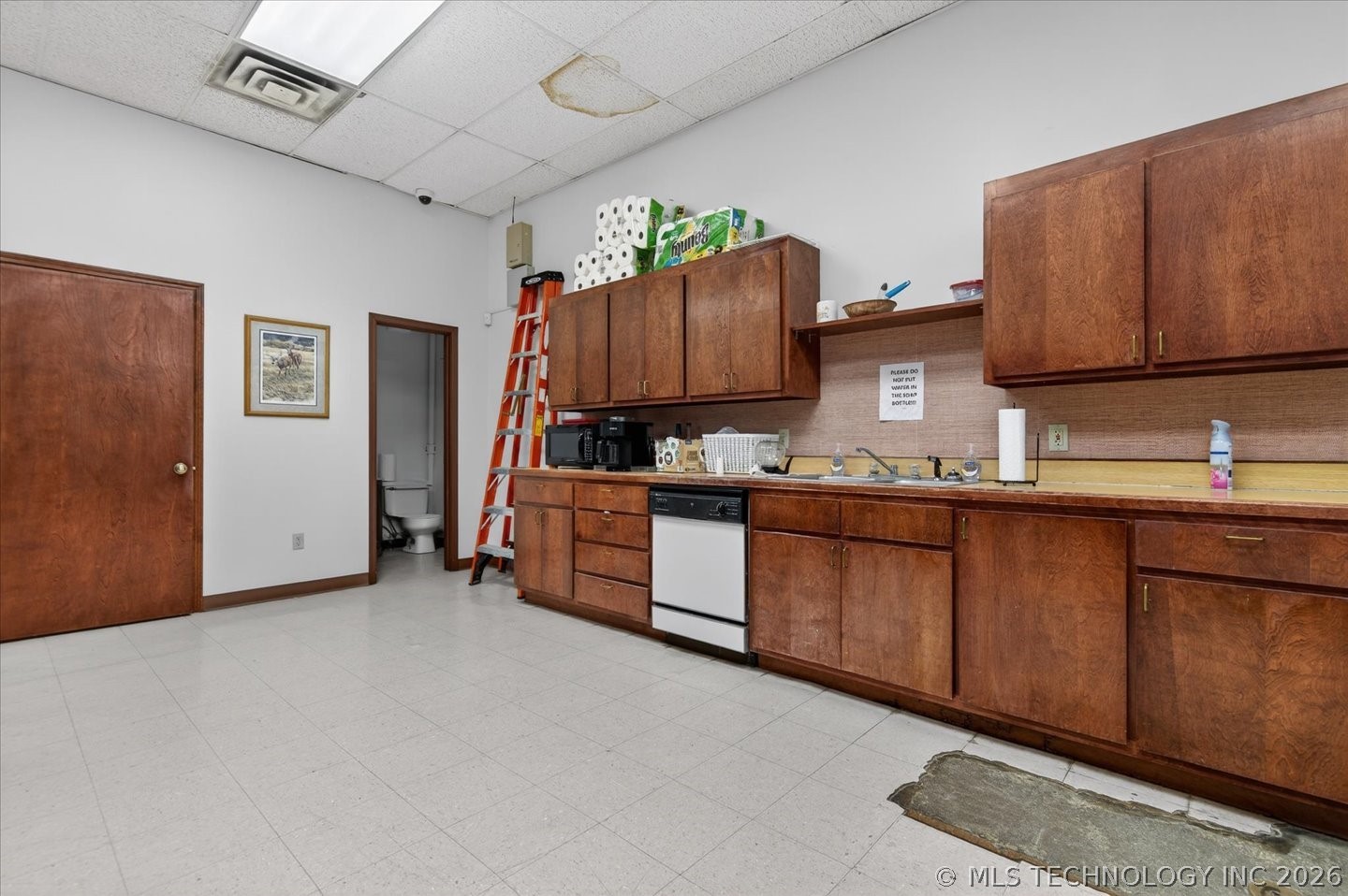 111 Se Frank Phillips Boulevard Property Photo 14