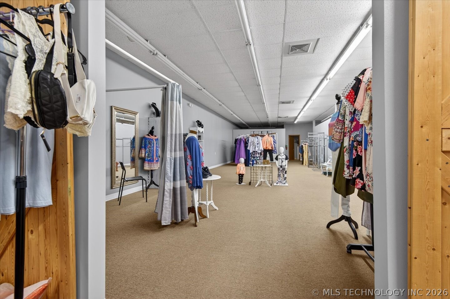 111 Se Frank Phillips Boulevard Property Photo 33