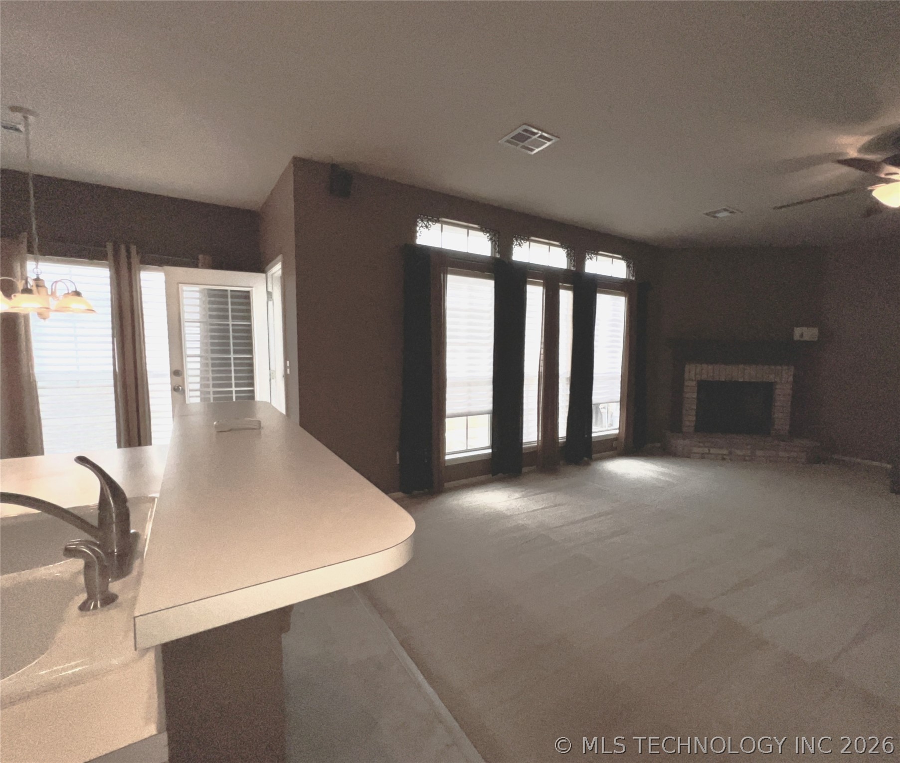 10309 E 115th Place Property Photo 6
