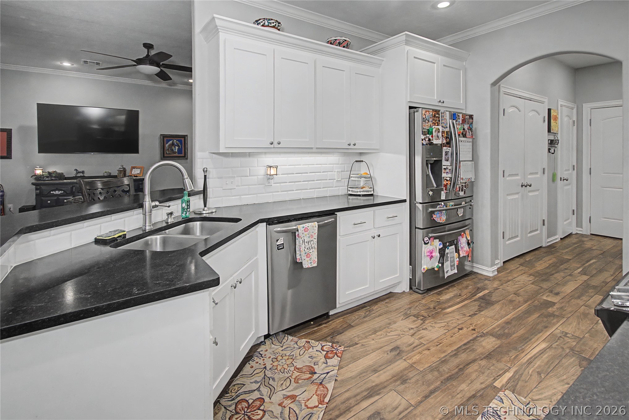 6903 S 4th Street W Property Photo 8