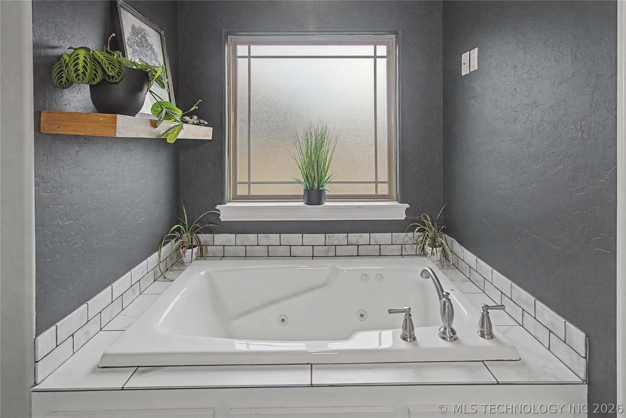 6903 S 4th Street W Property Photo 16