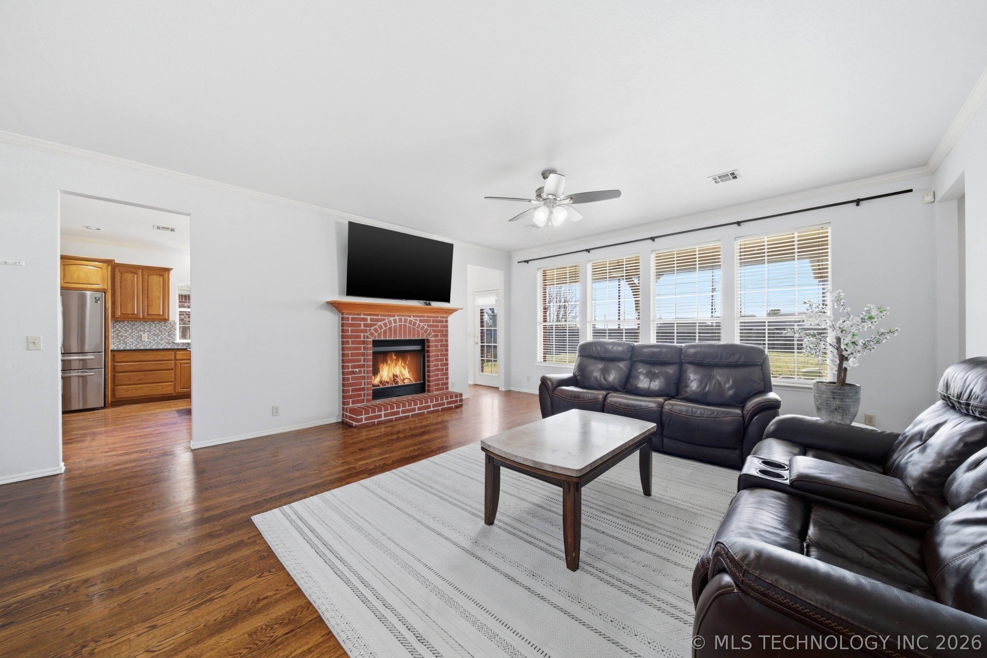 12016 S Date Avenue Property Photo 10