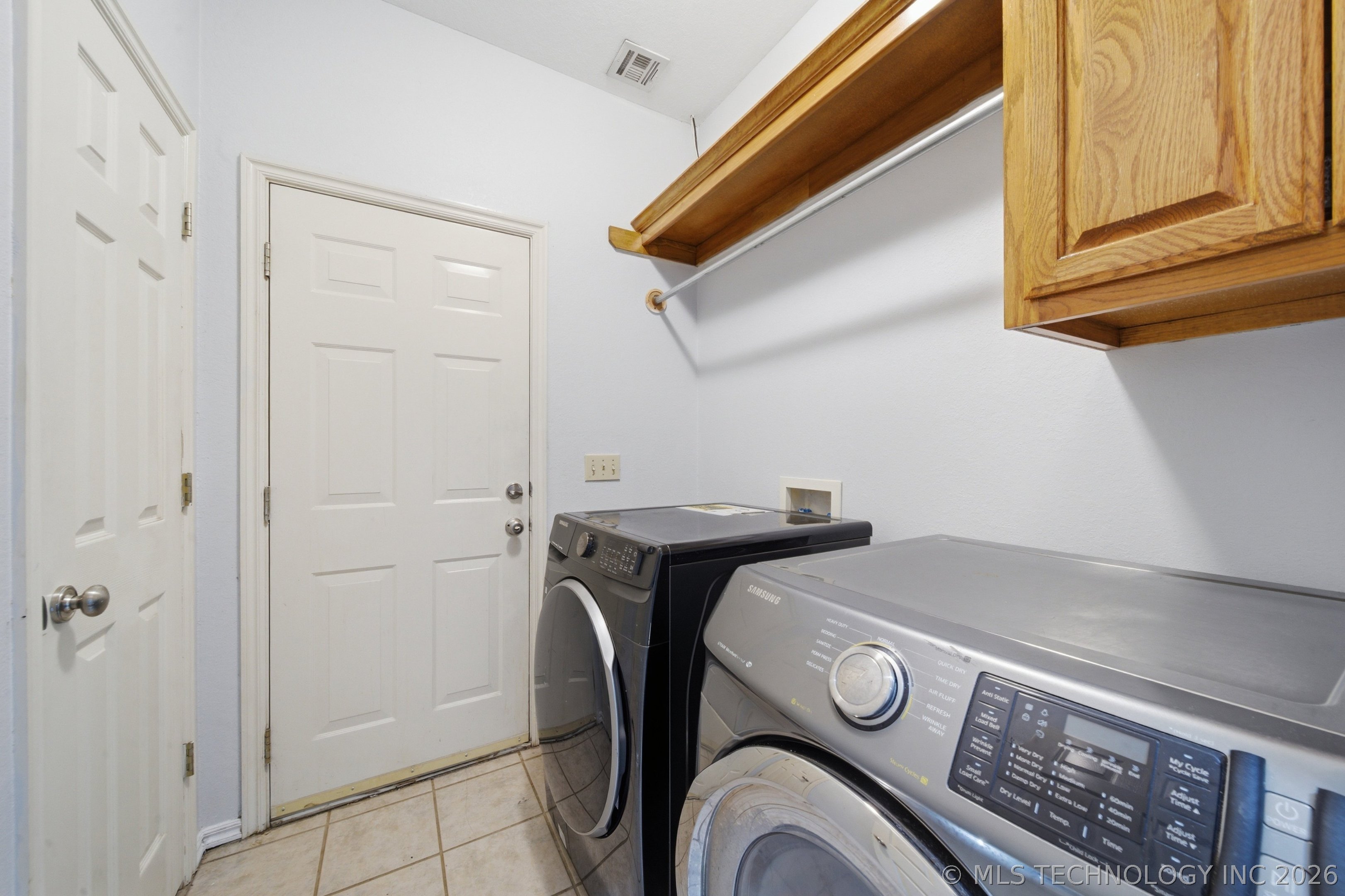 12016 S Date Avenue Property Photo 30