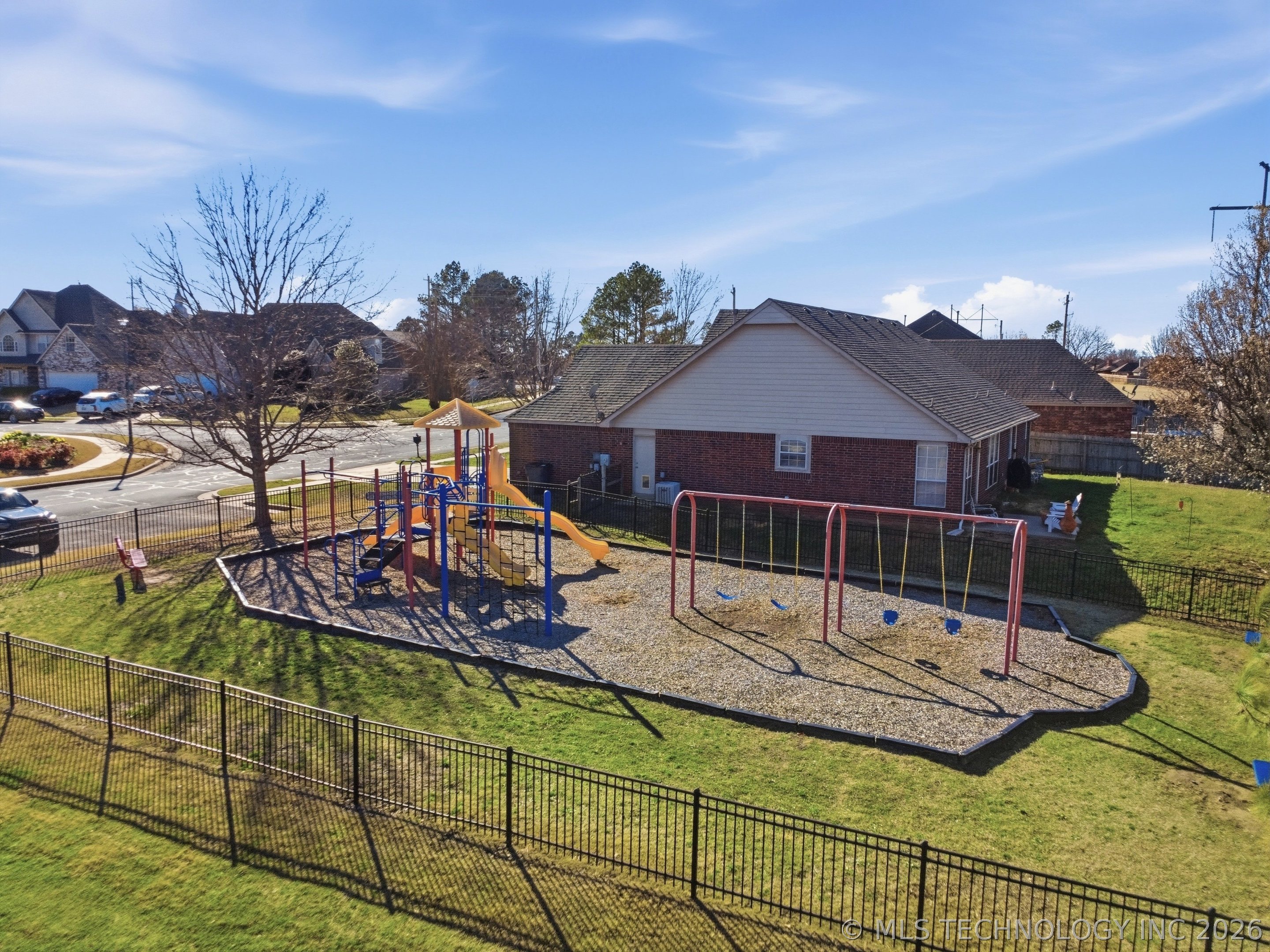 12016 S Date Avenue Property Photo 38