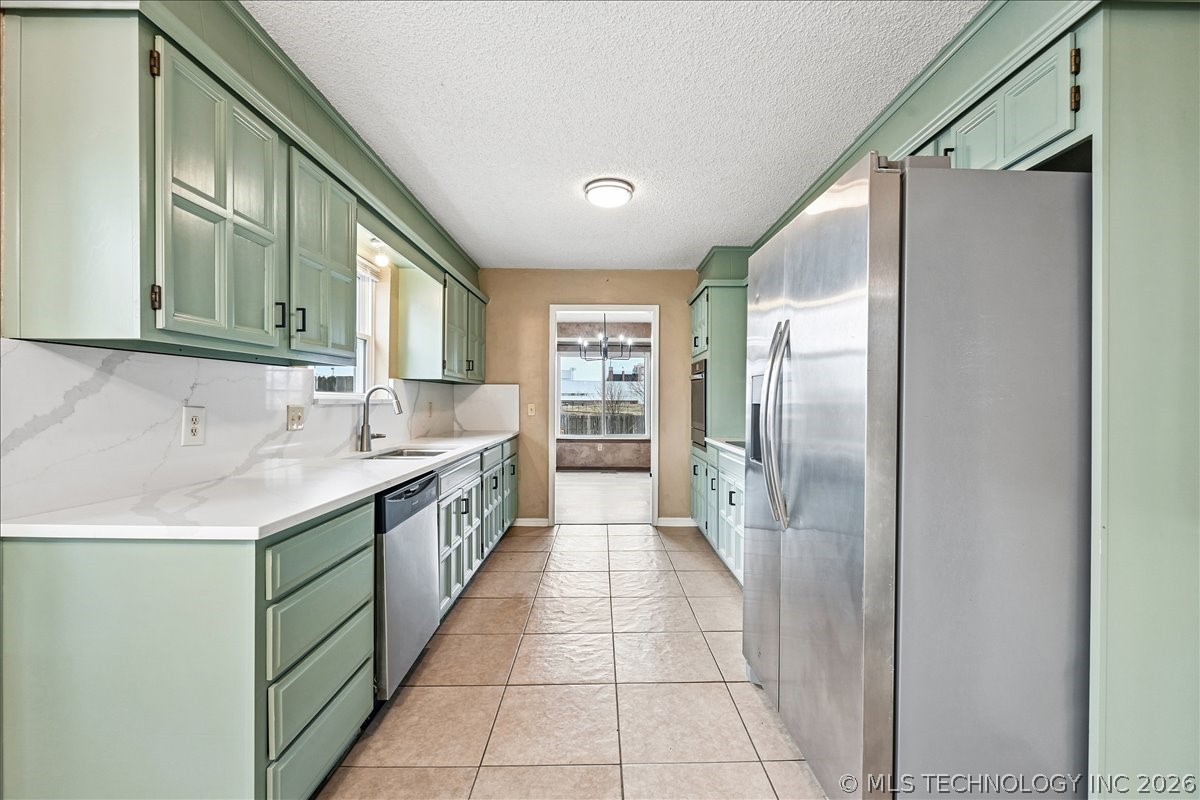 6637 S 93rd East Avenue Property Photo 13