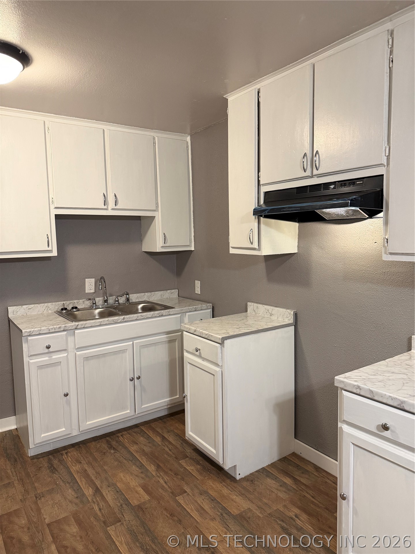 305 P Sw Property Photo 5