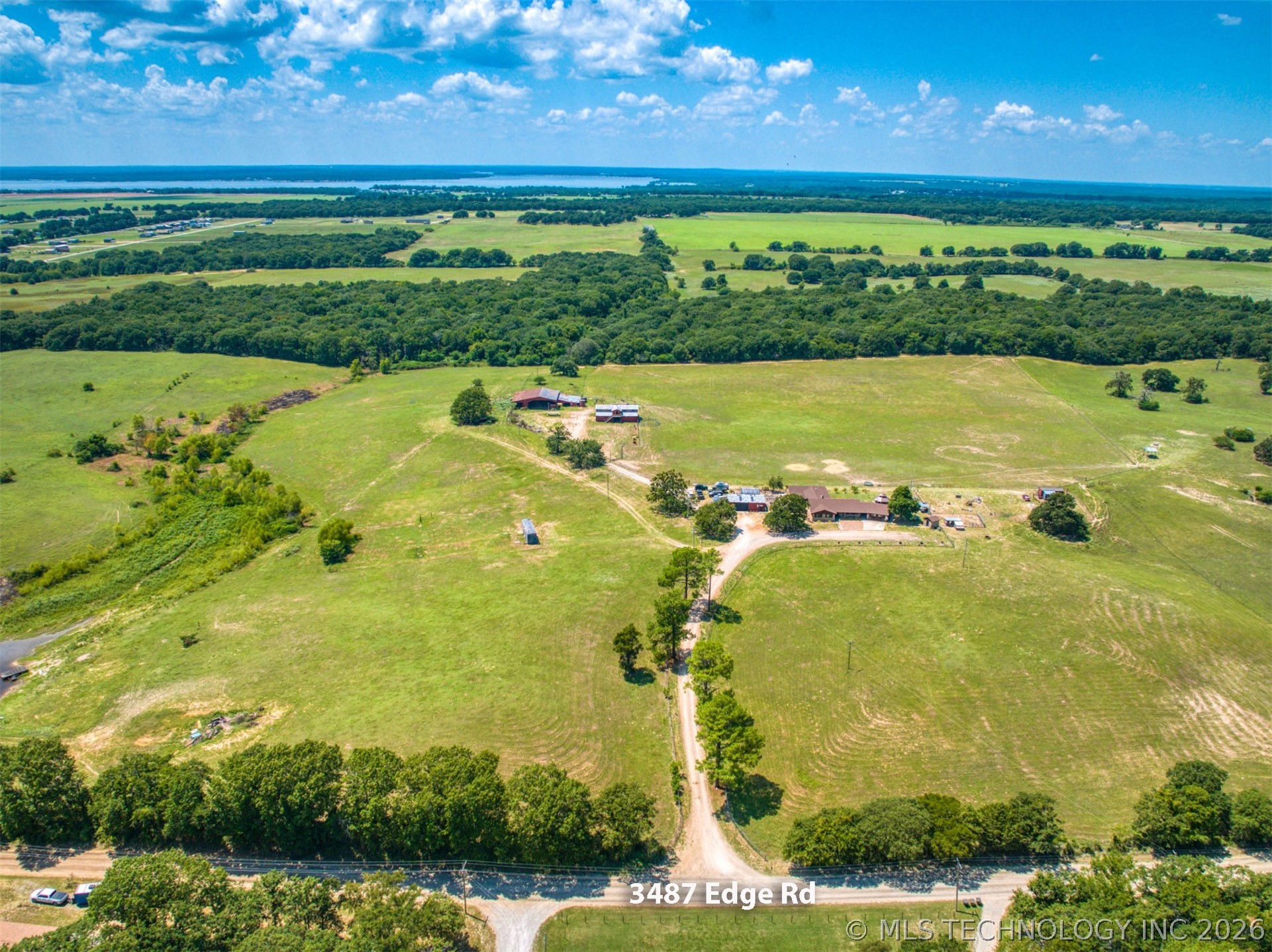 3487 Edge Road Property Photo 2