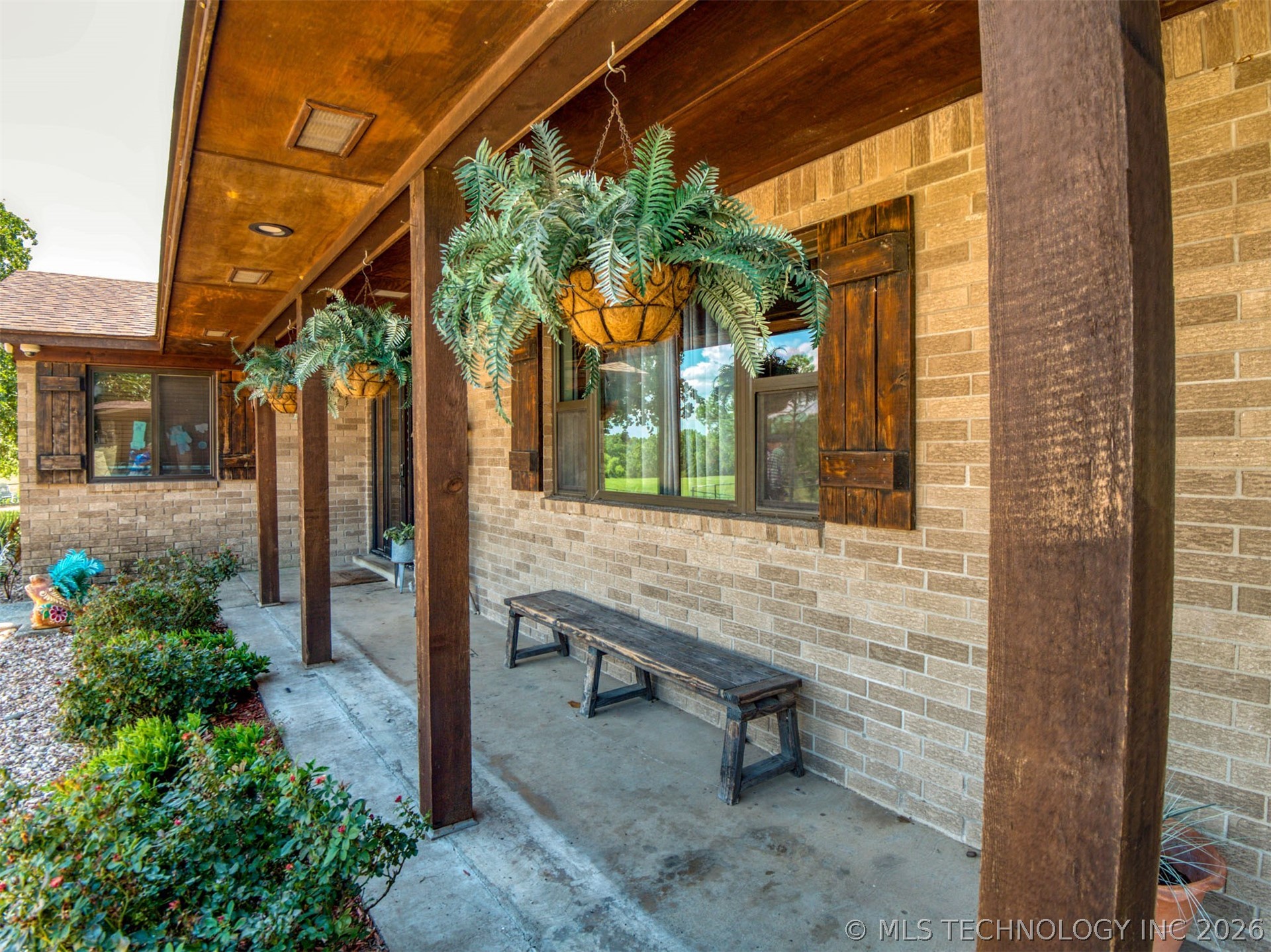 3487 Edge Road Property Photo 6