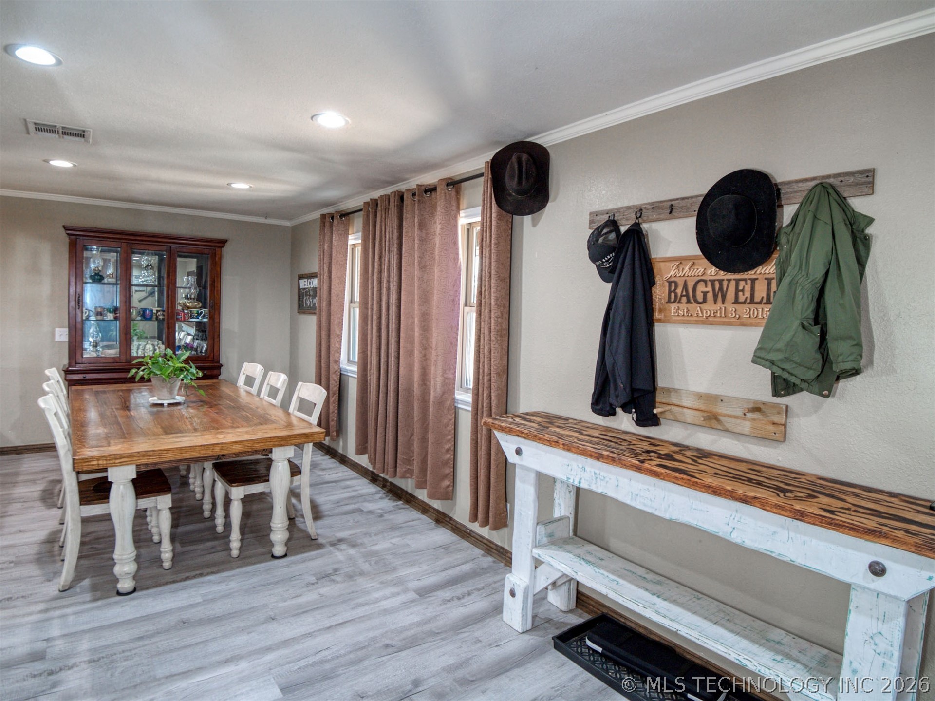 3487 Edge Road Property Photo 9