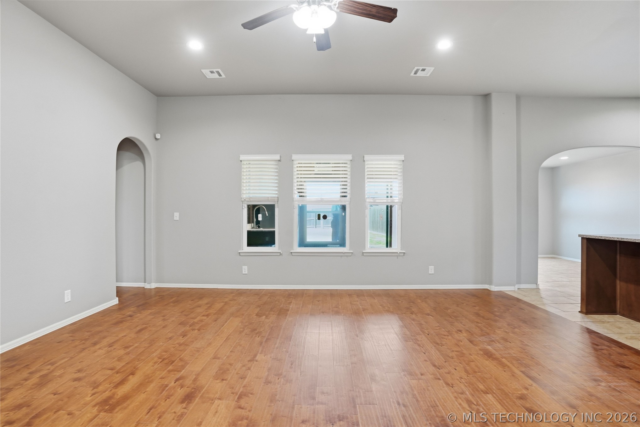 7314 S Laurel Place Property Photo 6