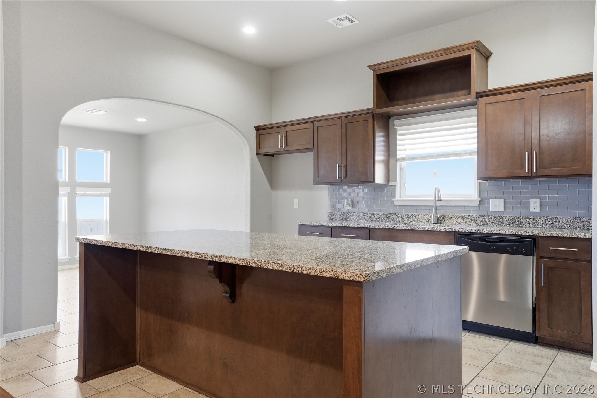 7314 S Laurel Place Property Photo 9