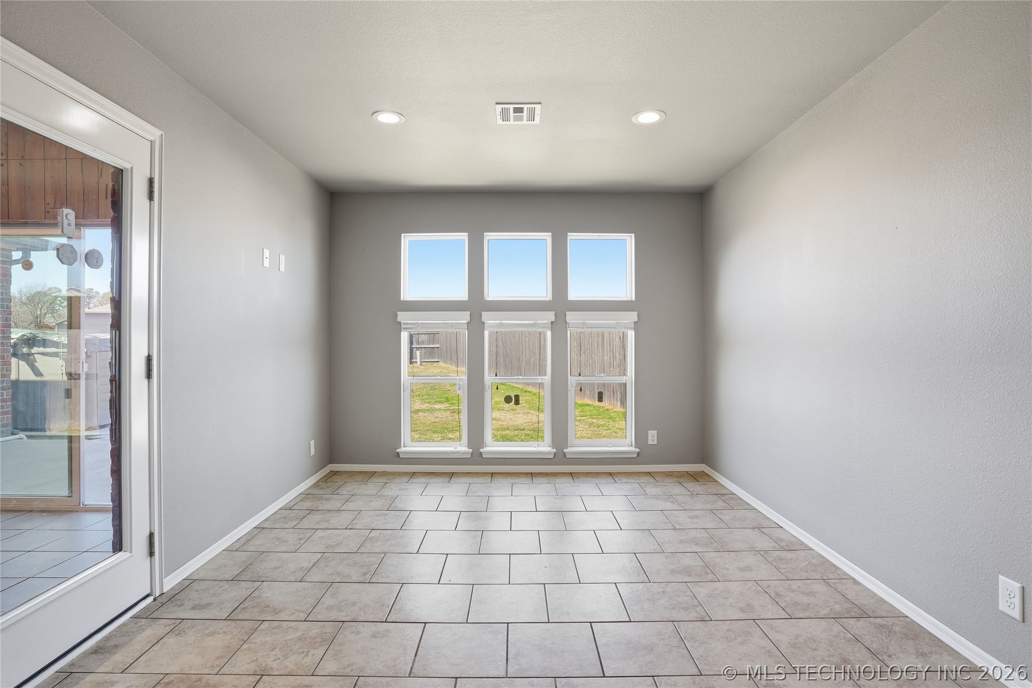 7314 S Laurel Place Property Photo 14