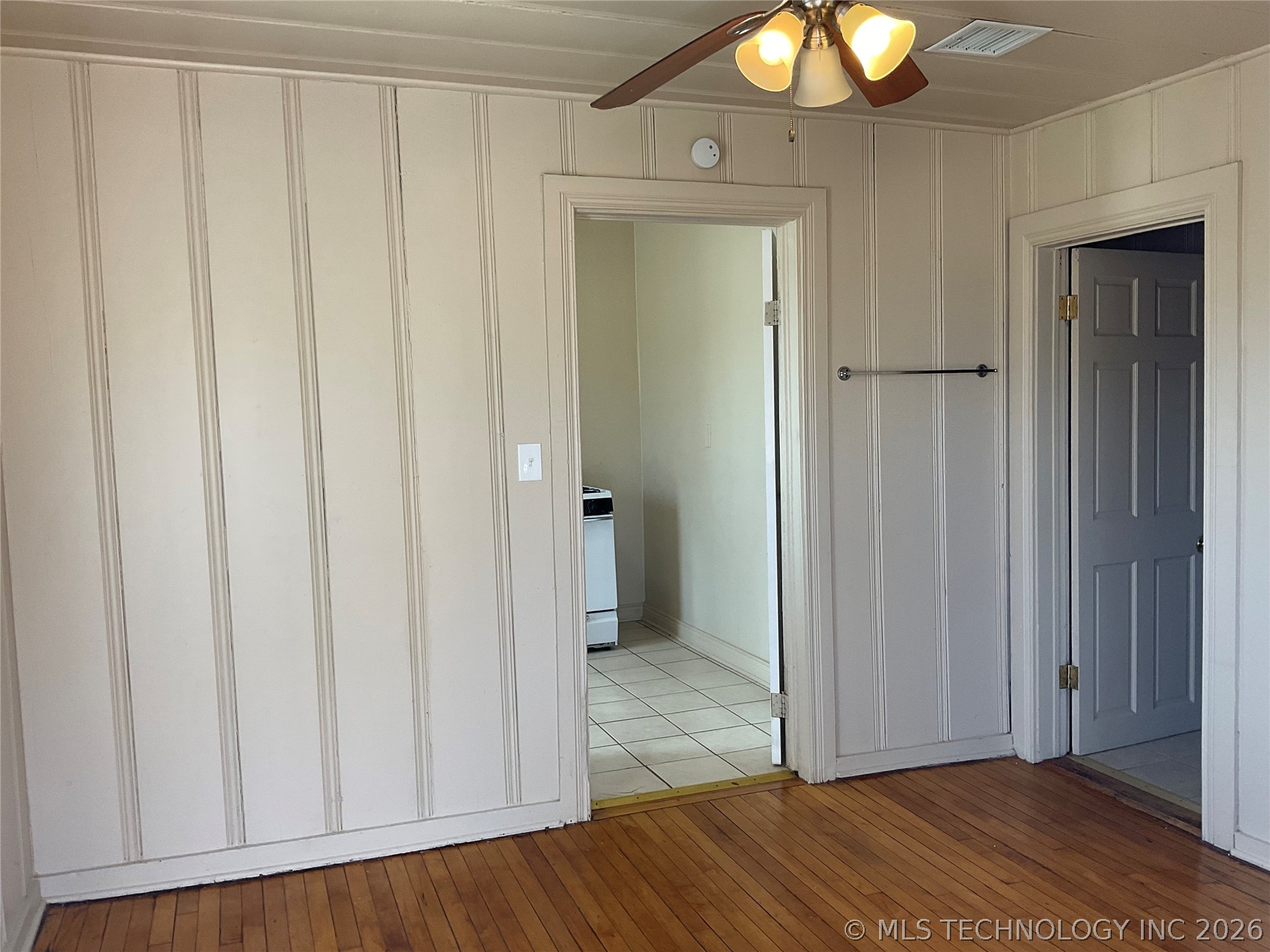 1319 S Quincy Avenue 1/2 Property Photo 9