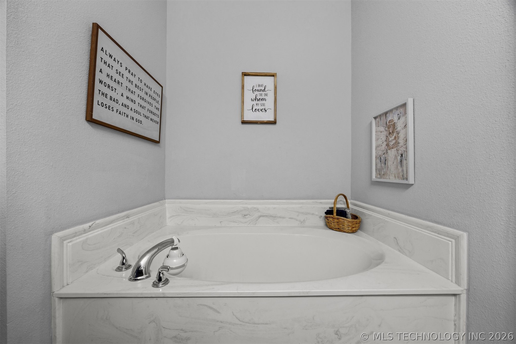 7403 E 87th Street N Property Photo 27