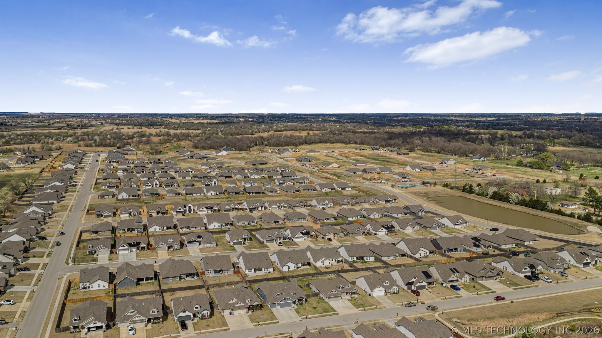 7403 E 87th Street N Property Photo 40