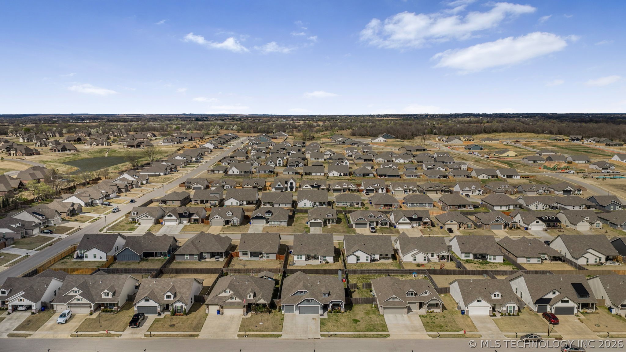 7403 E 87th Street N Property Photo 42