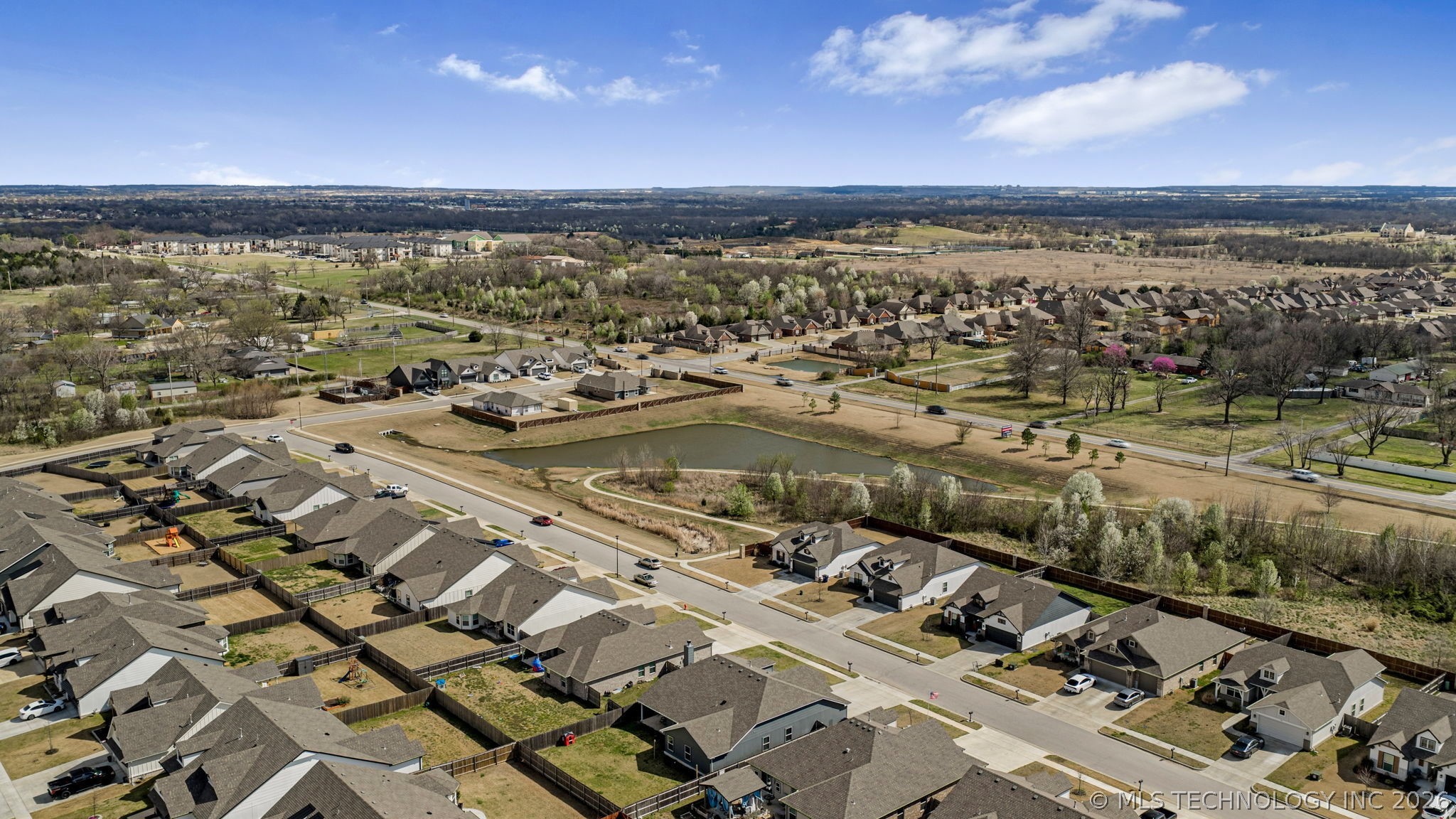 7403 E 87th Street N Property Photo 45