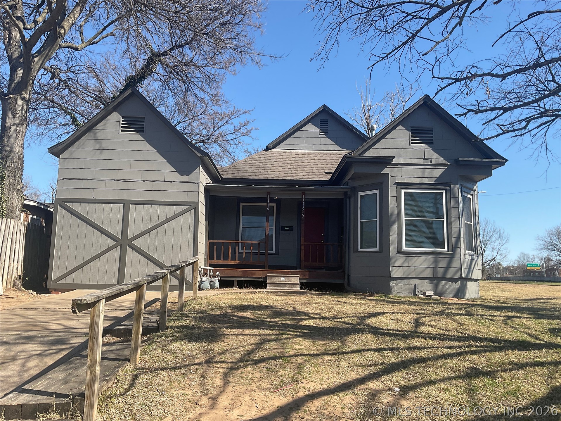 1319 S Quincy Avenue Property Photo 1