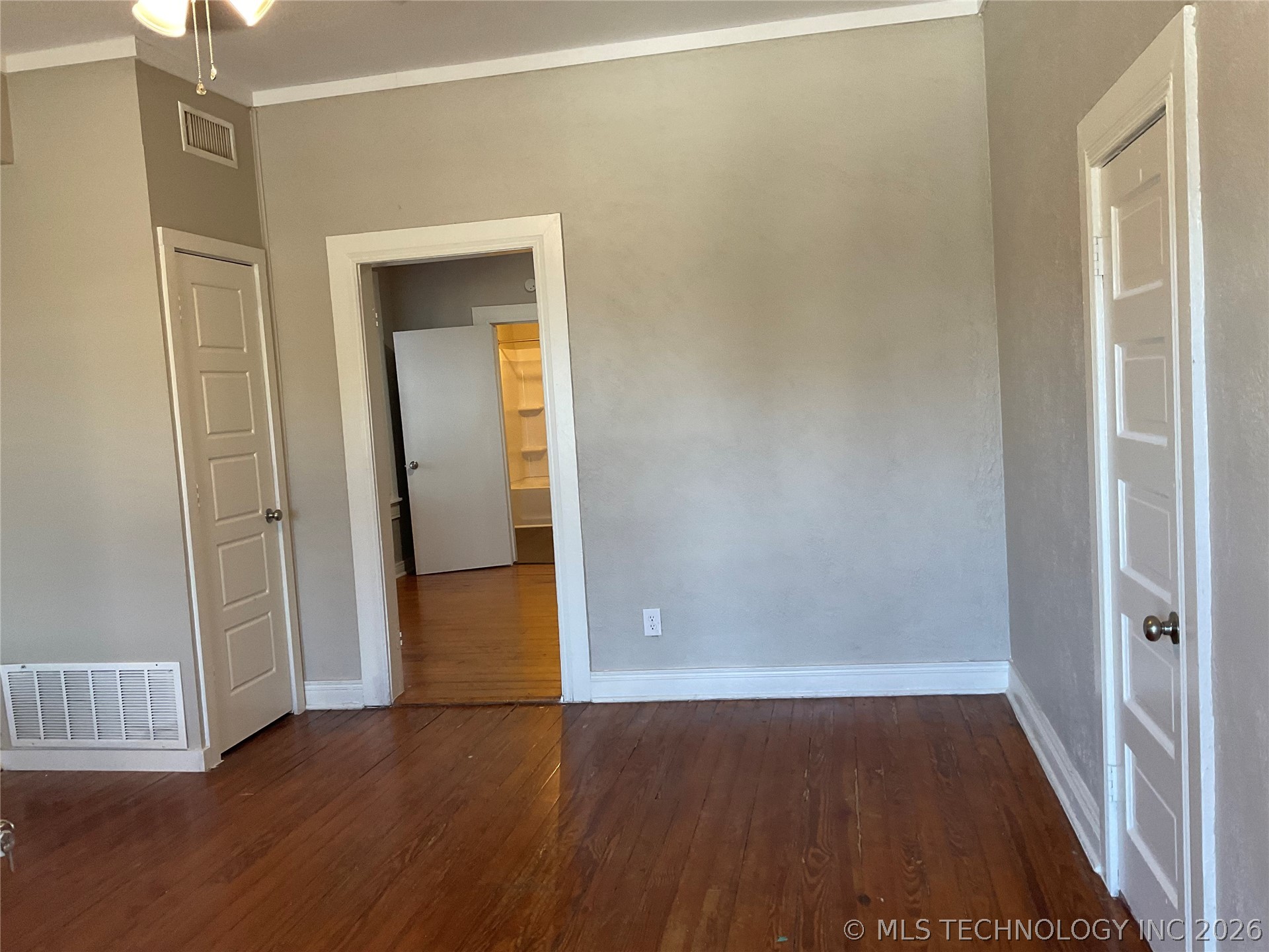 1319 S Quincy Avenue Property Photo 3