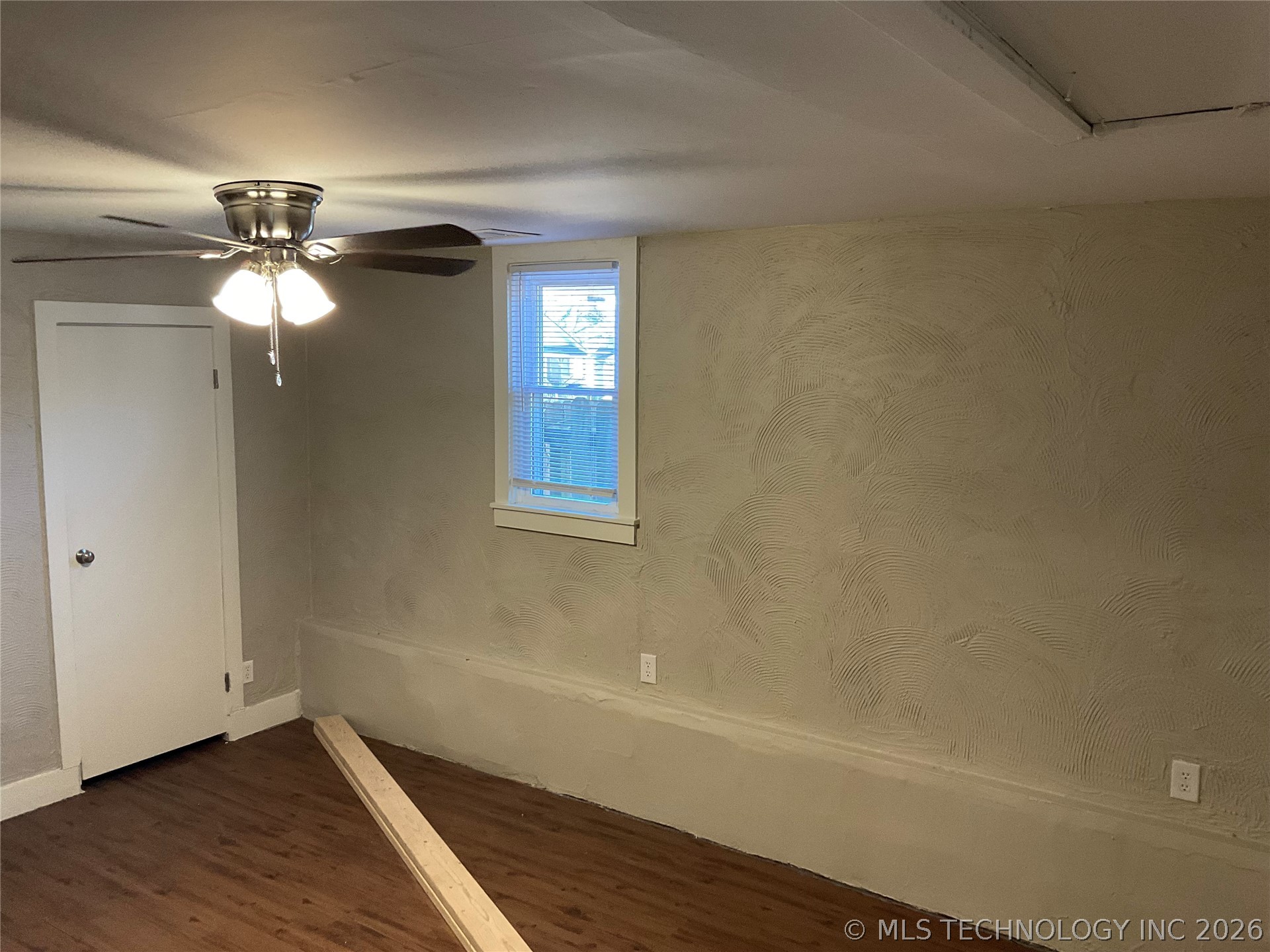 1319 S Quincy Avenue Property Photo 8