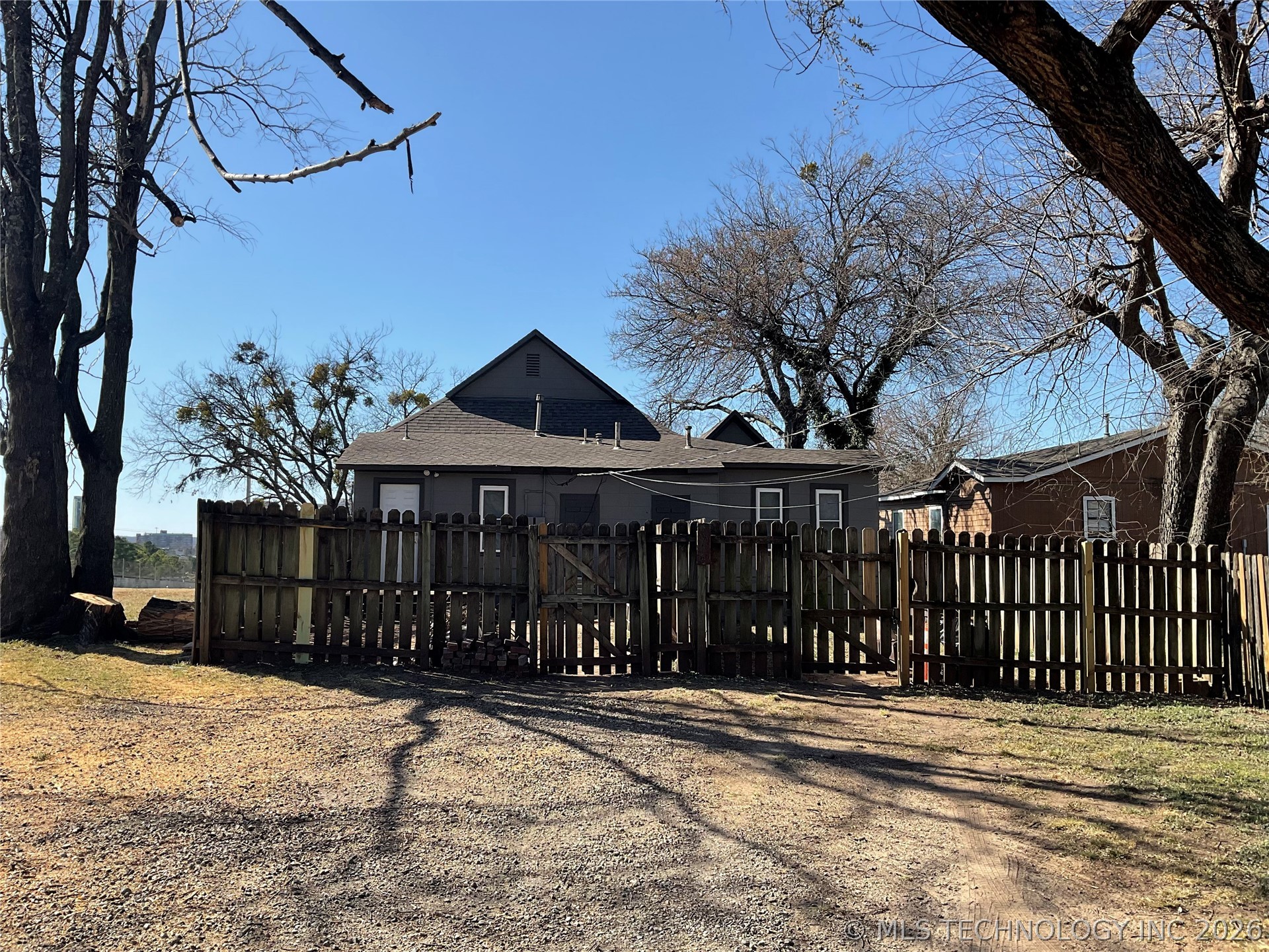 1319 S Quincy Avenue Property Photo 16