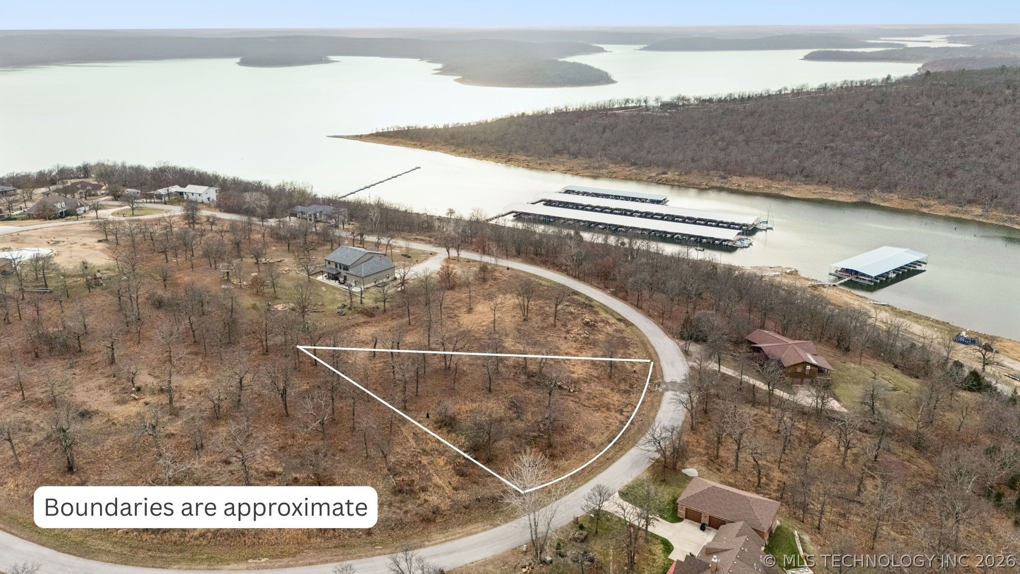 Scenic Circle Property Photo 4