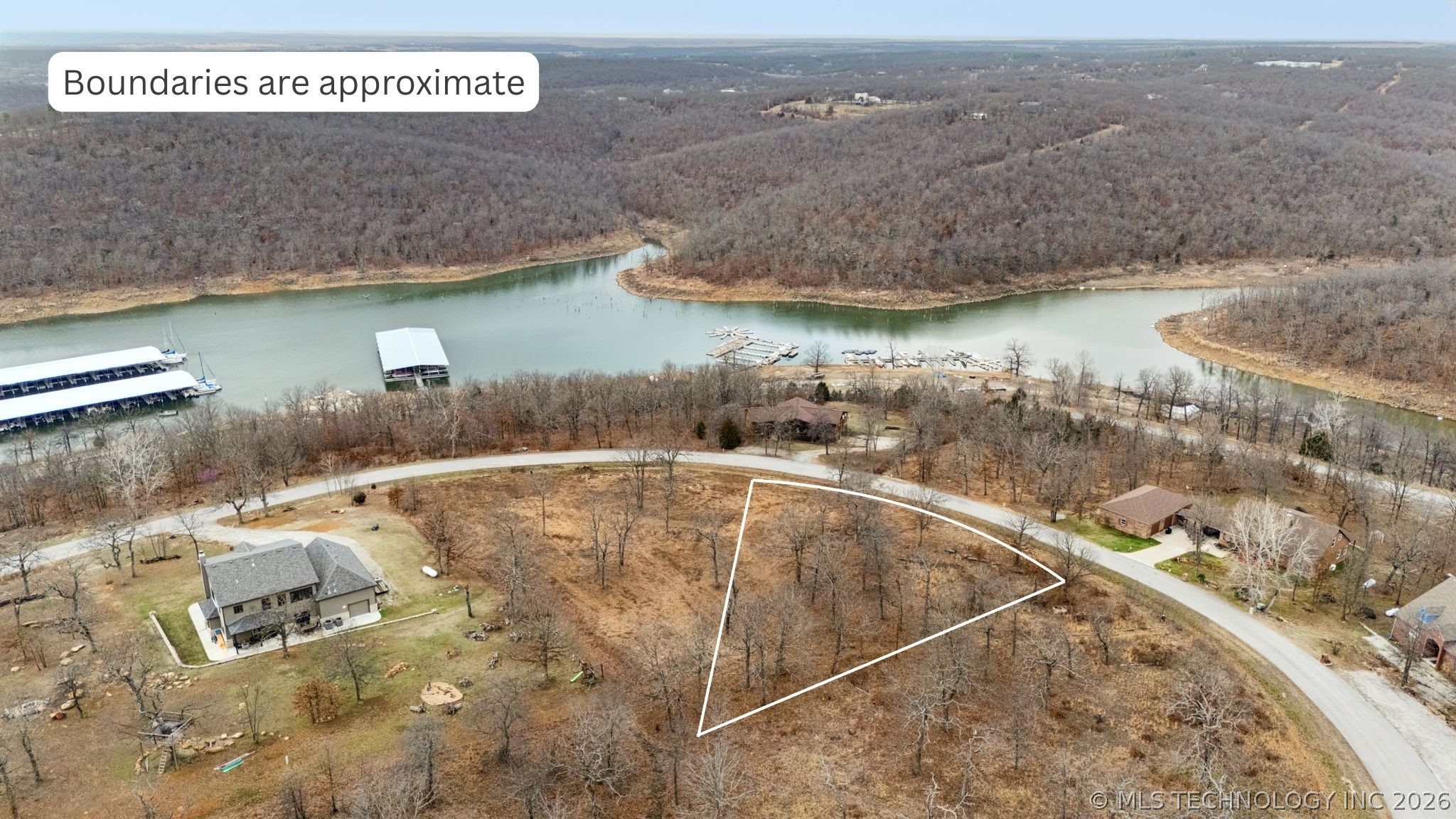 Scenic Circle Property Photo 5