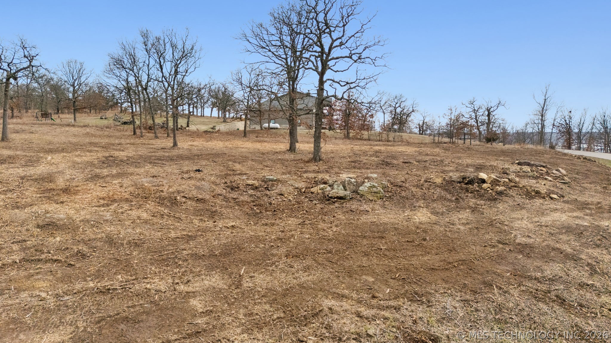 Scenic Circle Property Photo 9
