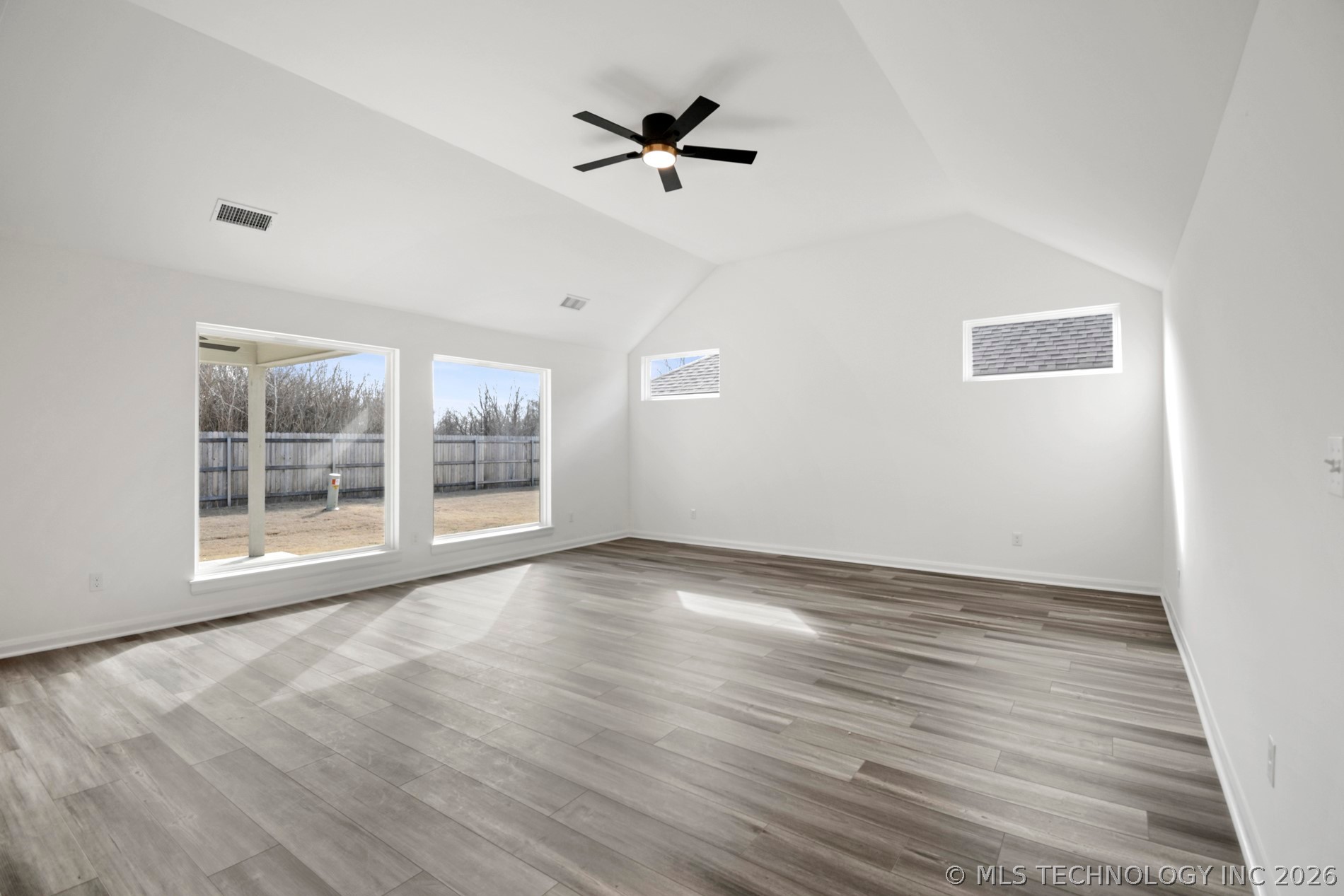 13135 S 105th East Avenue Property Photo 5