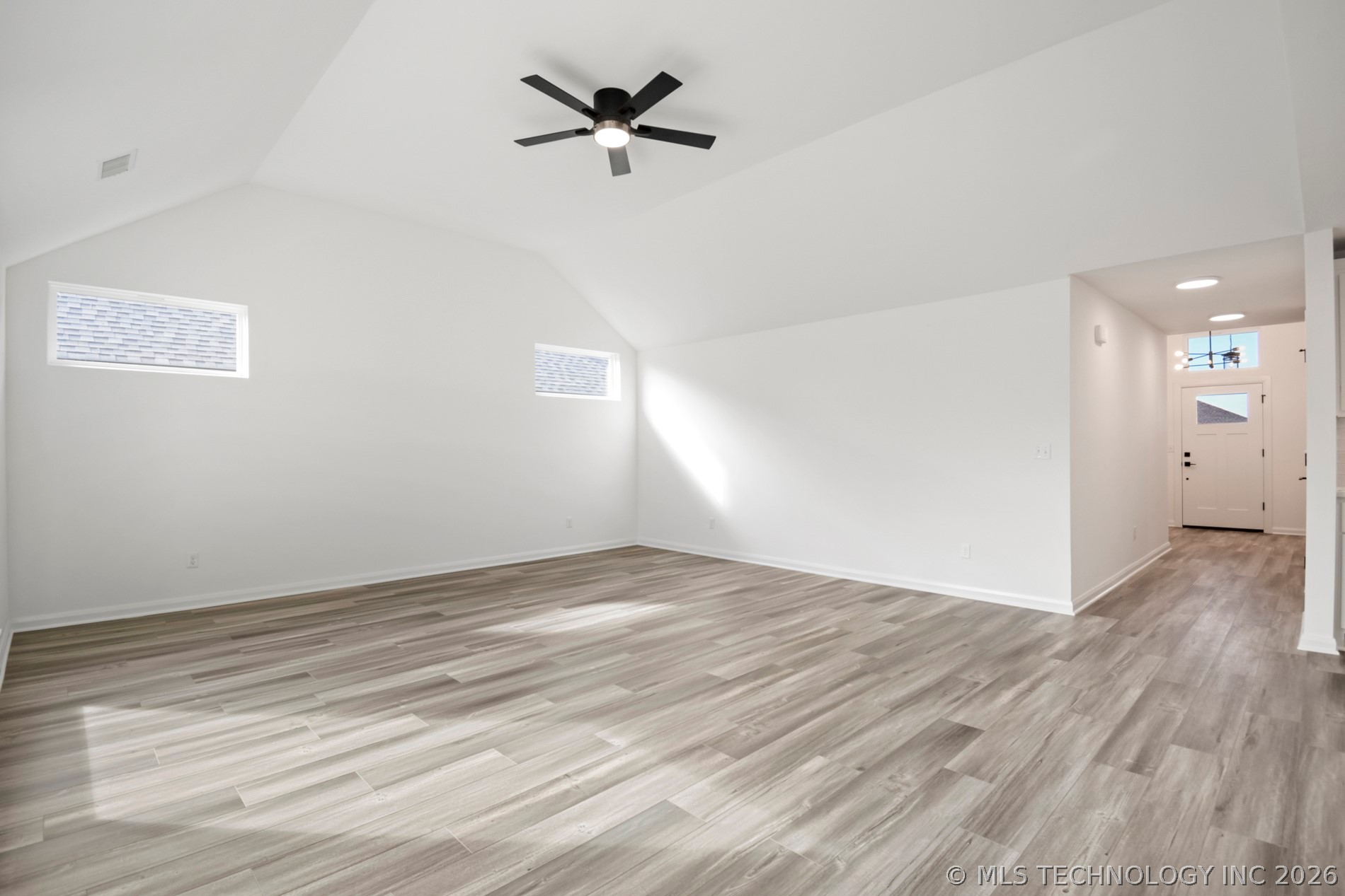 13135 S 105th East Avenue Property Photo 6