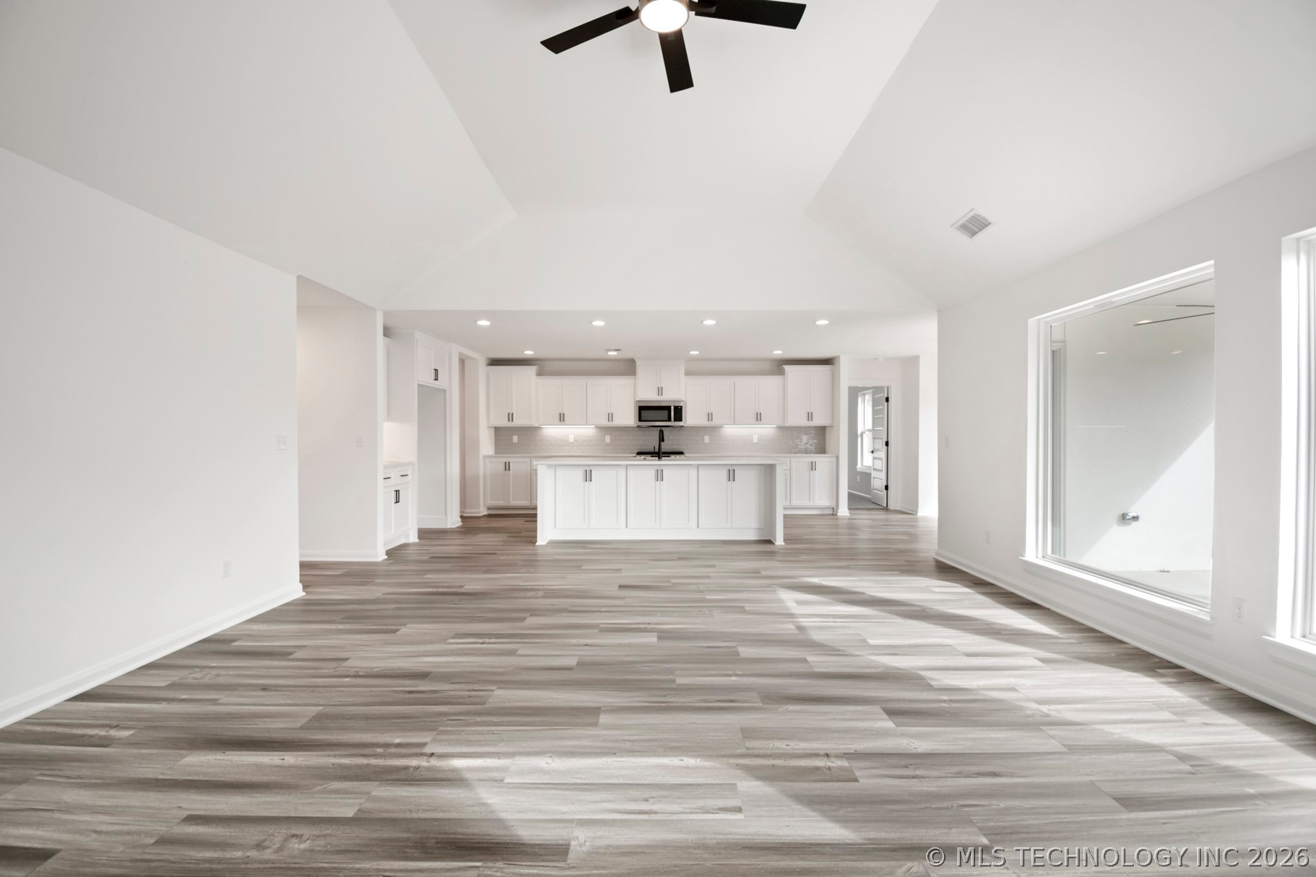 13135 S 105th East Avenue Property Photo 13