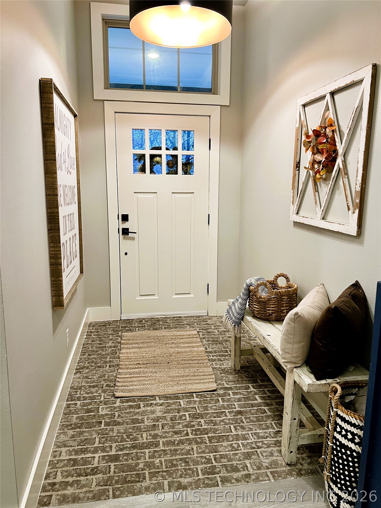 7716 N Harvard Avenue Property Photo 9