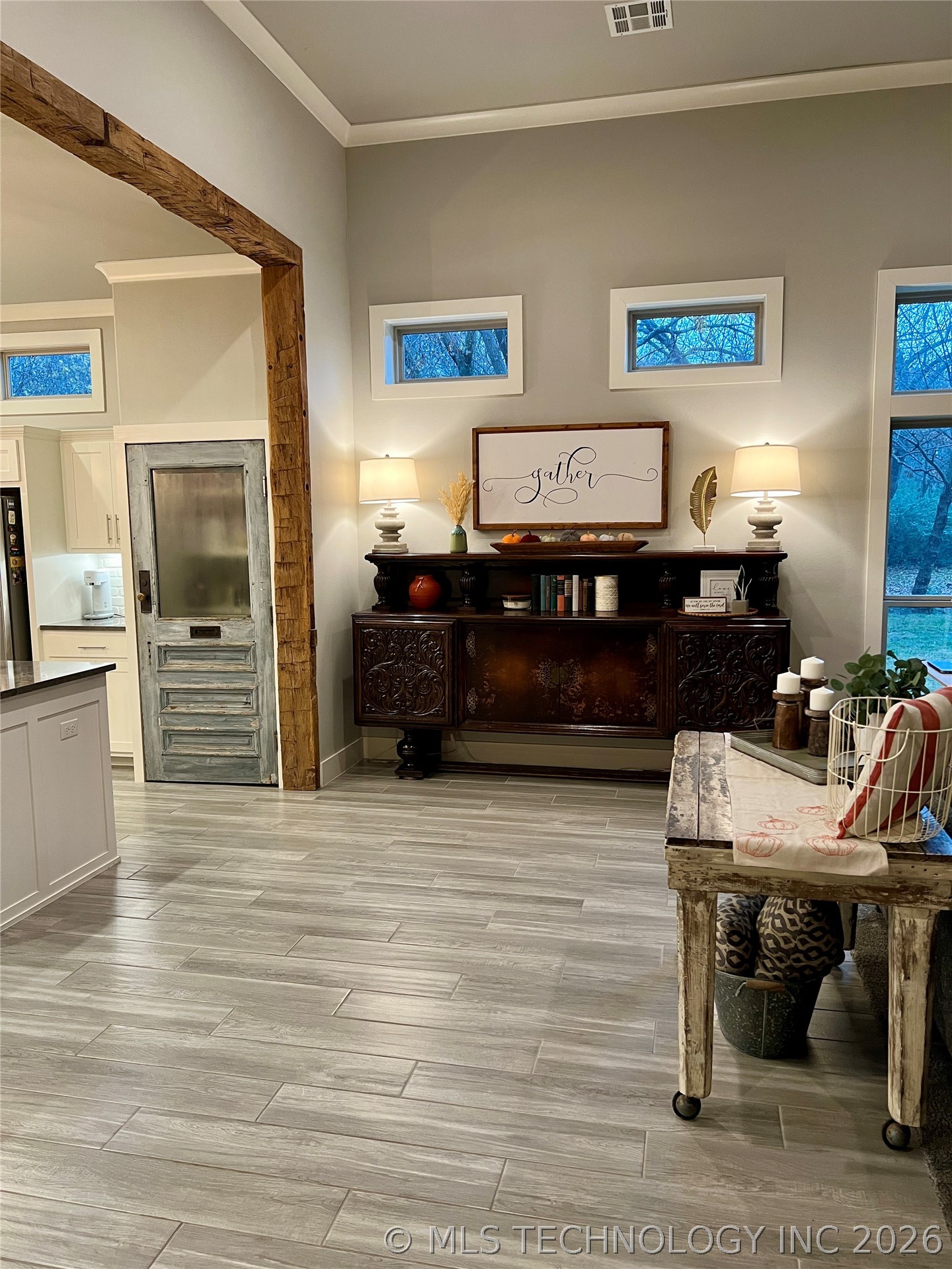 7716 N Harvard Avenue Property Photo 11