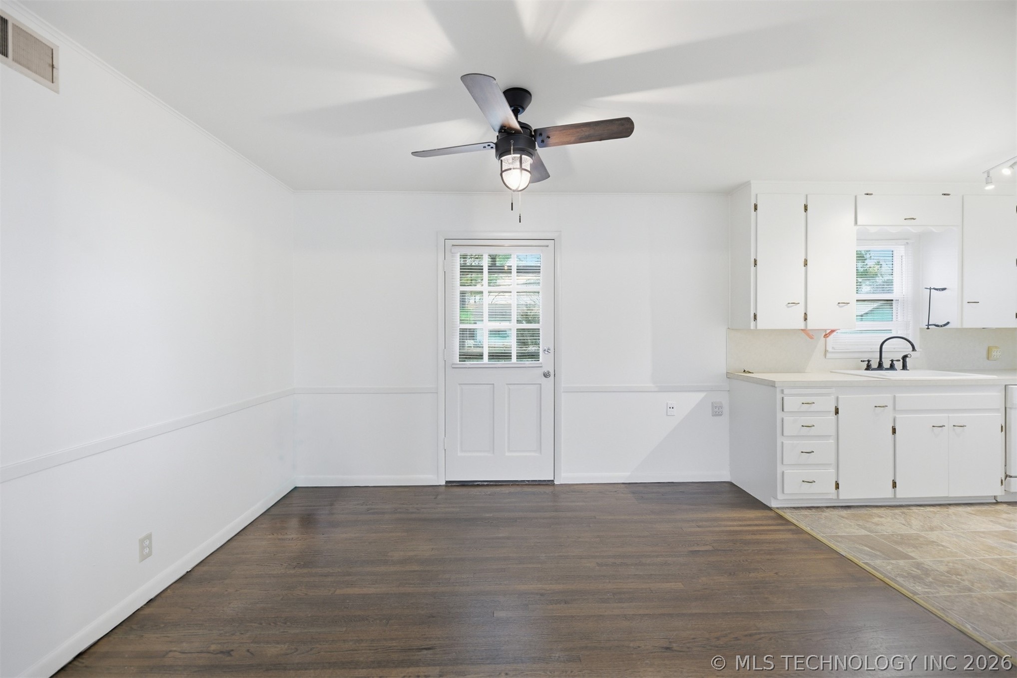 5530 S Boston Place Property Photo 7