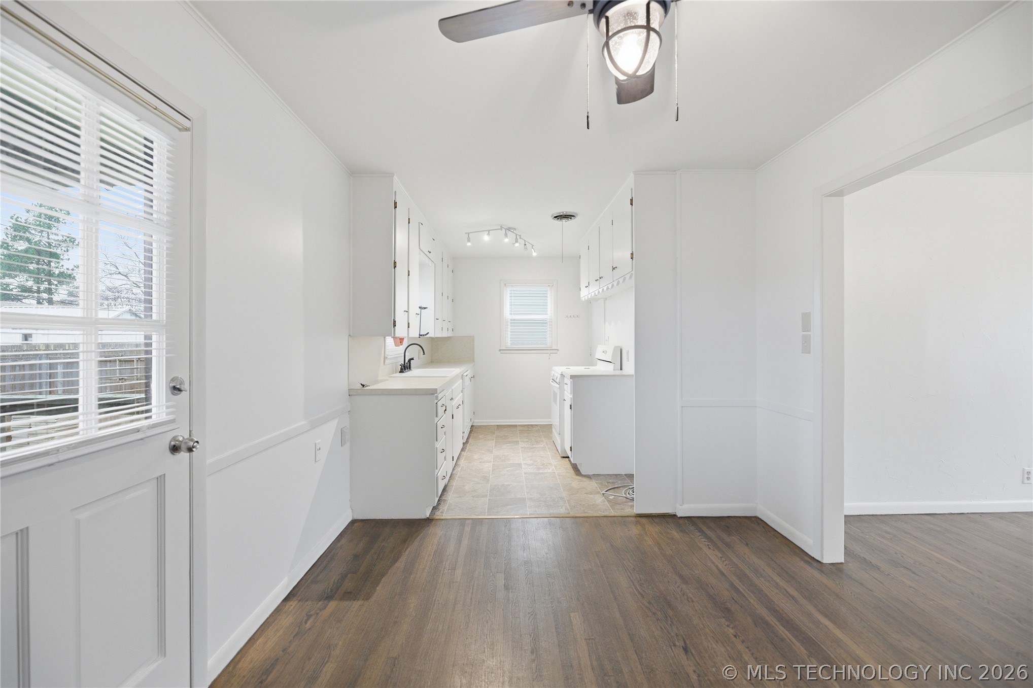 5530 S Boston Place Property Photo 8