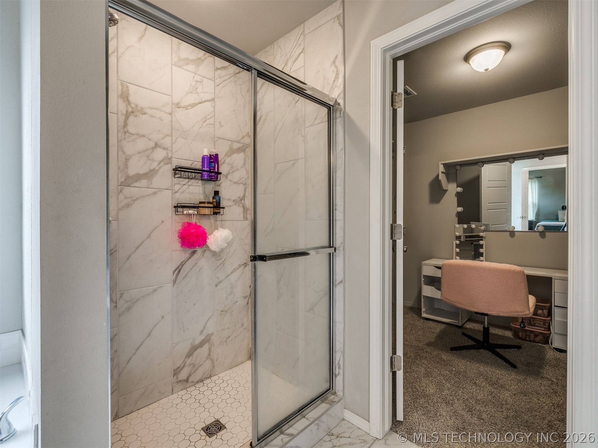 1825 E Winston Street Property Photo 28