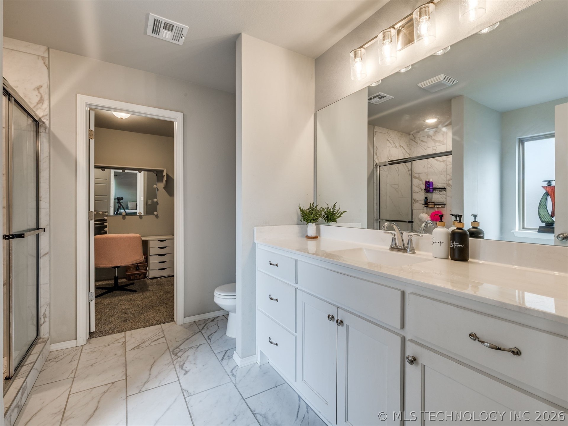1825 E Winston Street Property Photo 29
