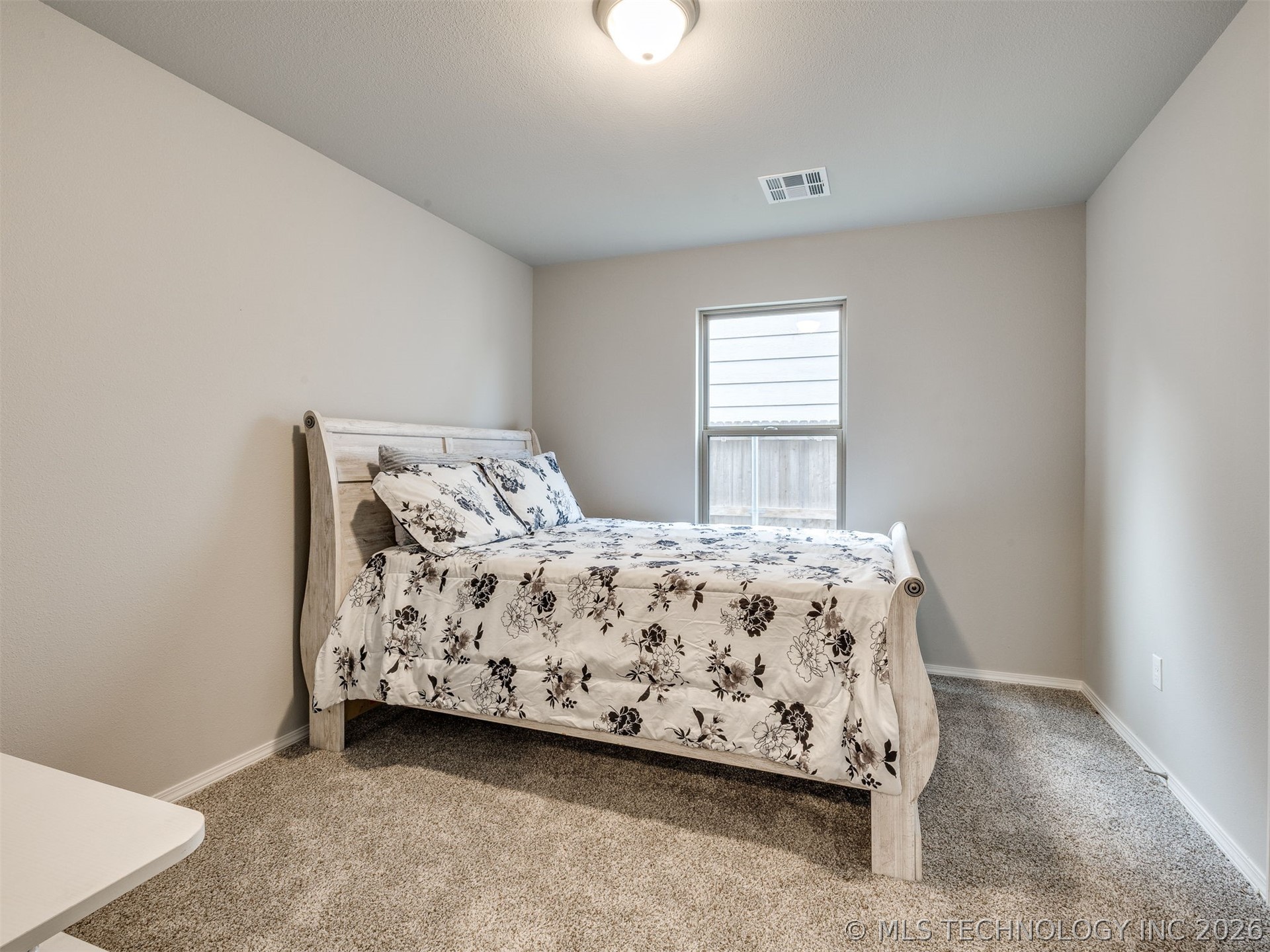 1825 E Winston Street Property Photo 32