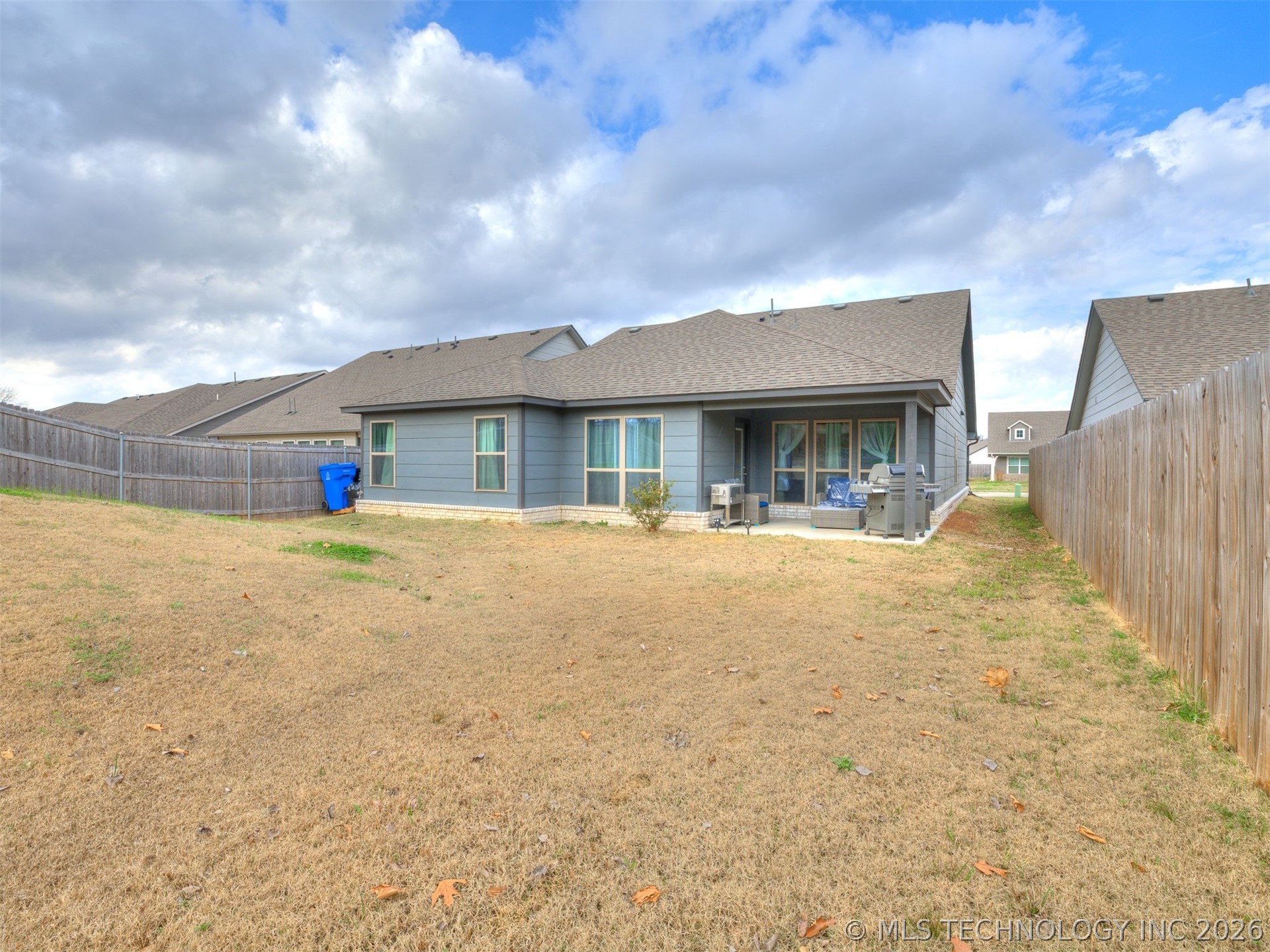 1825 E Winston Street Property Photo 41