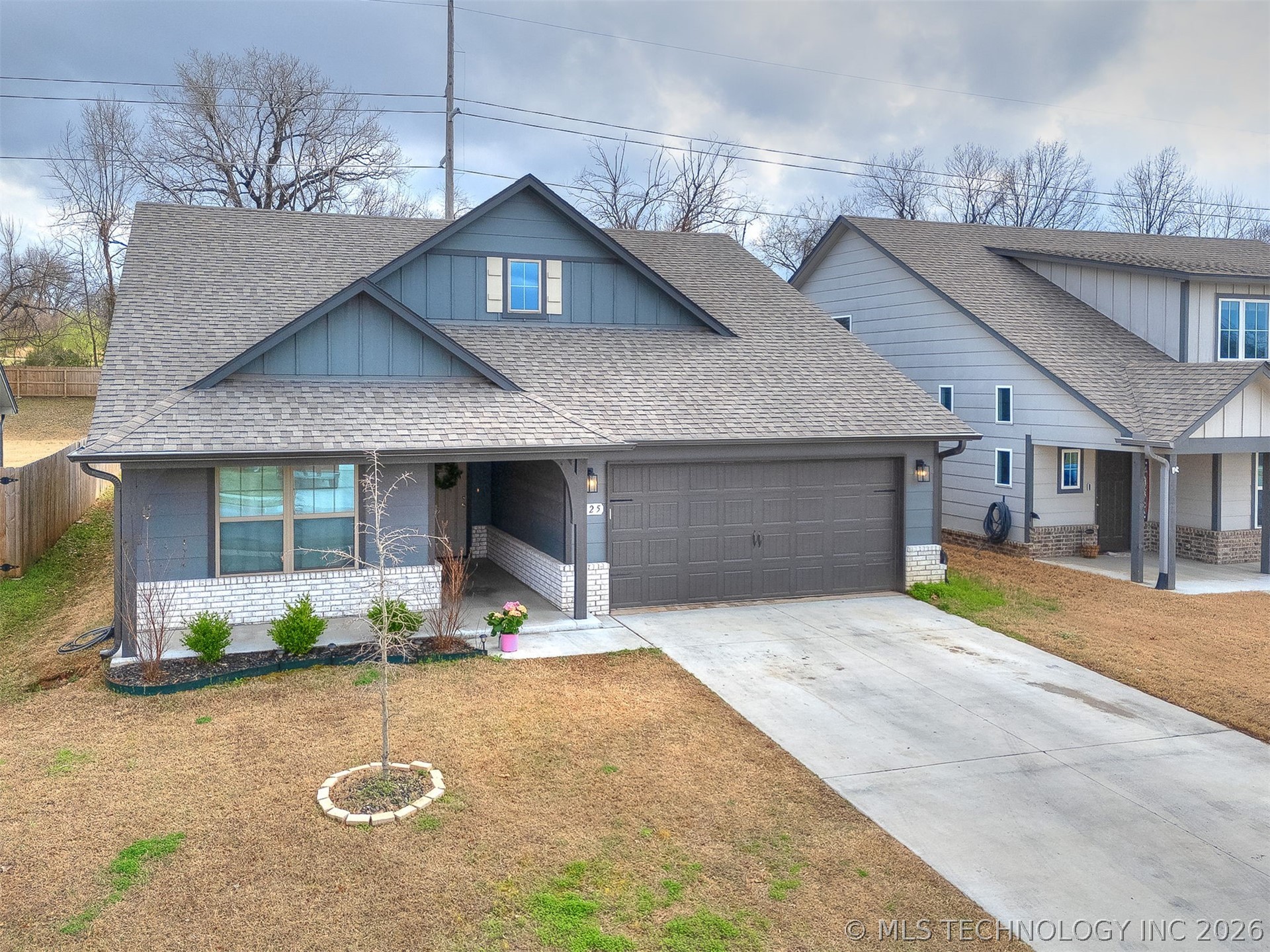 1825 E Winston Street Property Photo 49