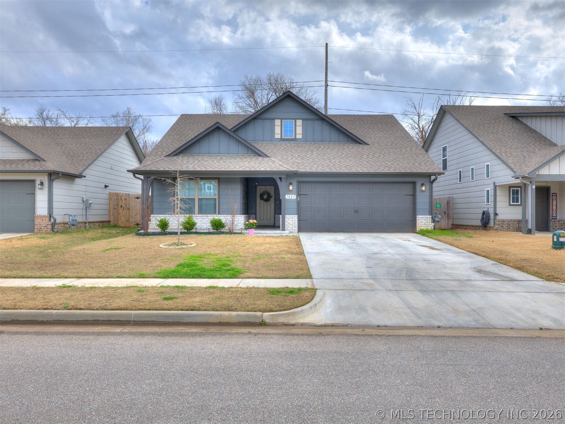 1825 E Winston Street Property Photo 50