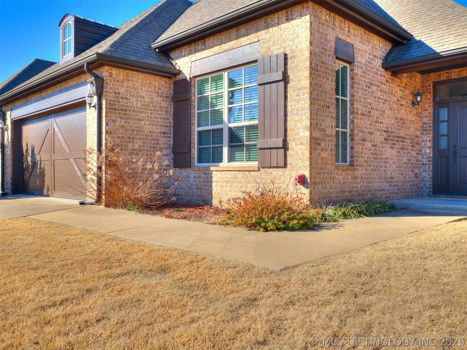 14482 S Vandalia Avenue Property Photo 3