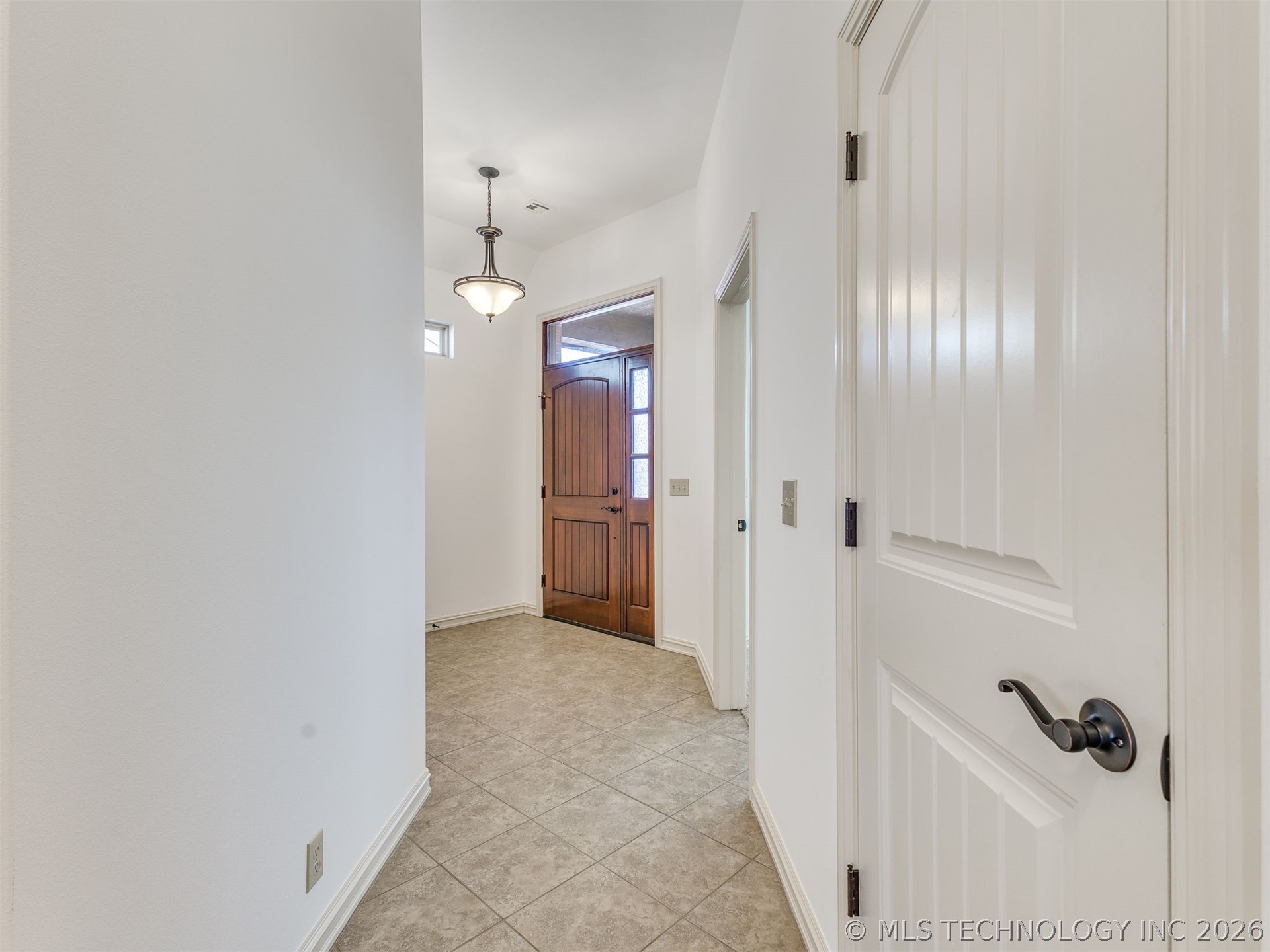 14482 S Vandalia Avenue Property Photo 12